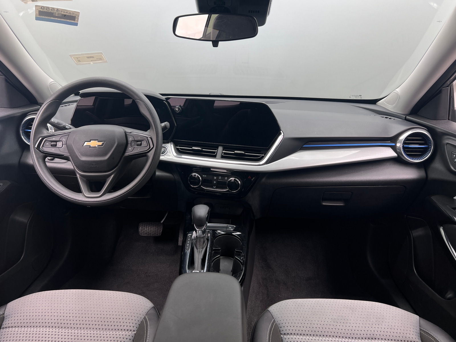 Thumbnail: 2025 Chevrolet Trax - 3