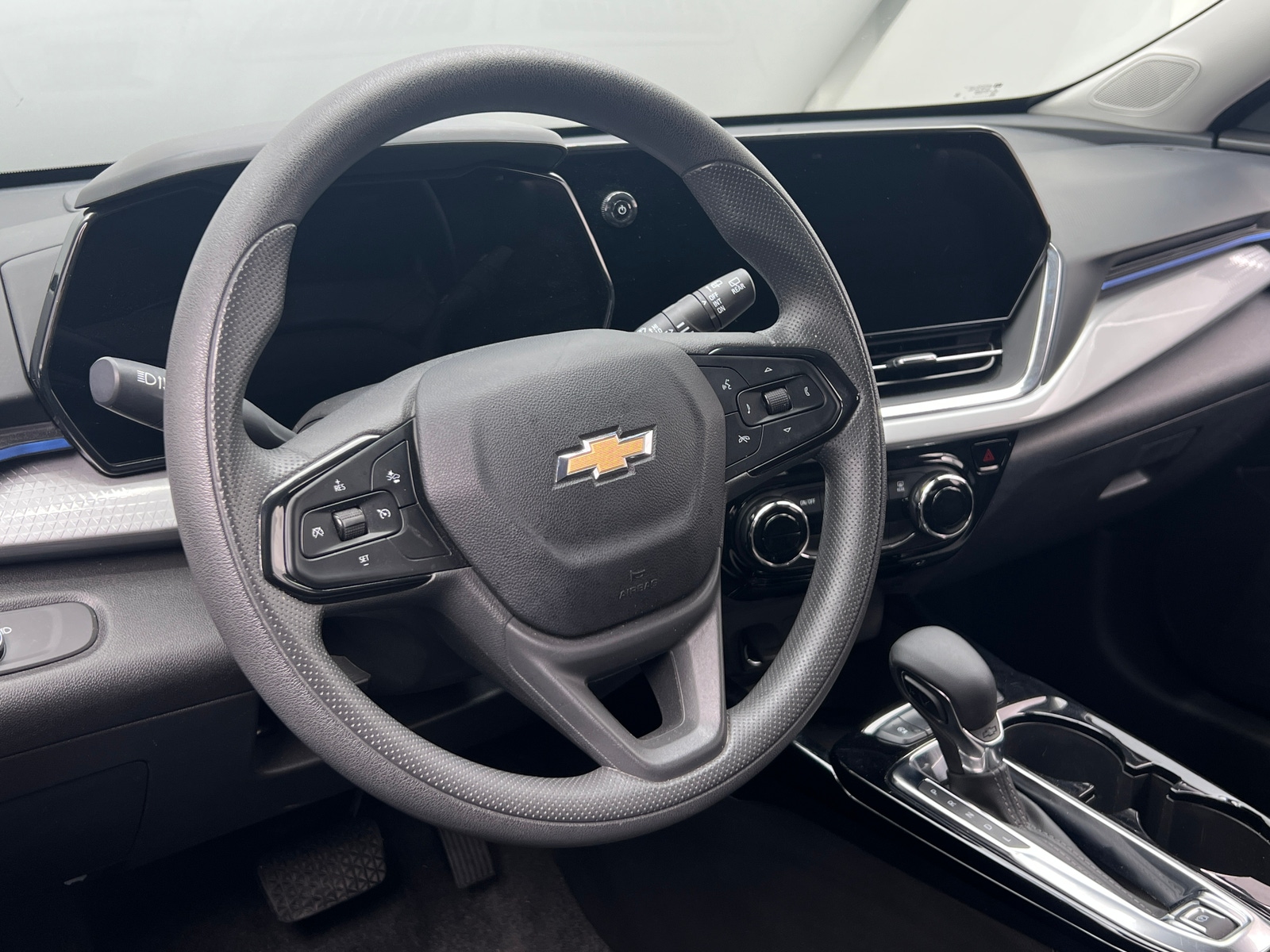 Thumbnail: 2025 Chevrolet Trax - 5
