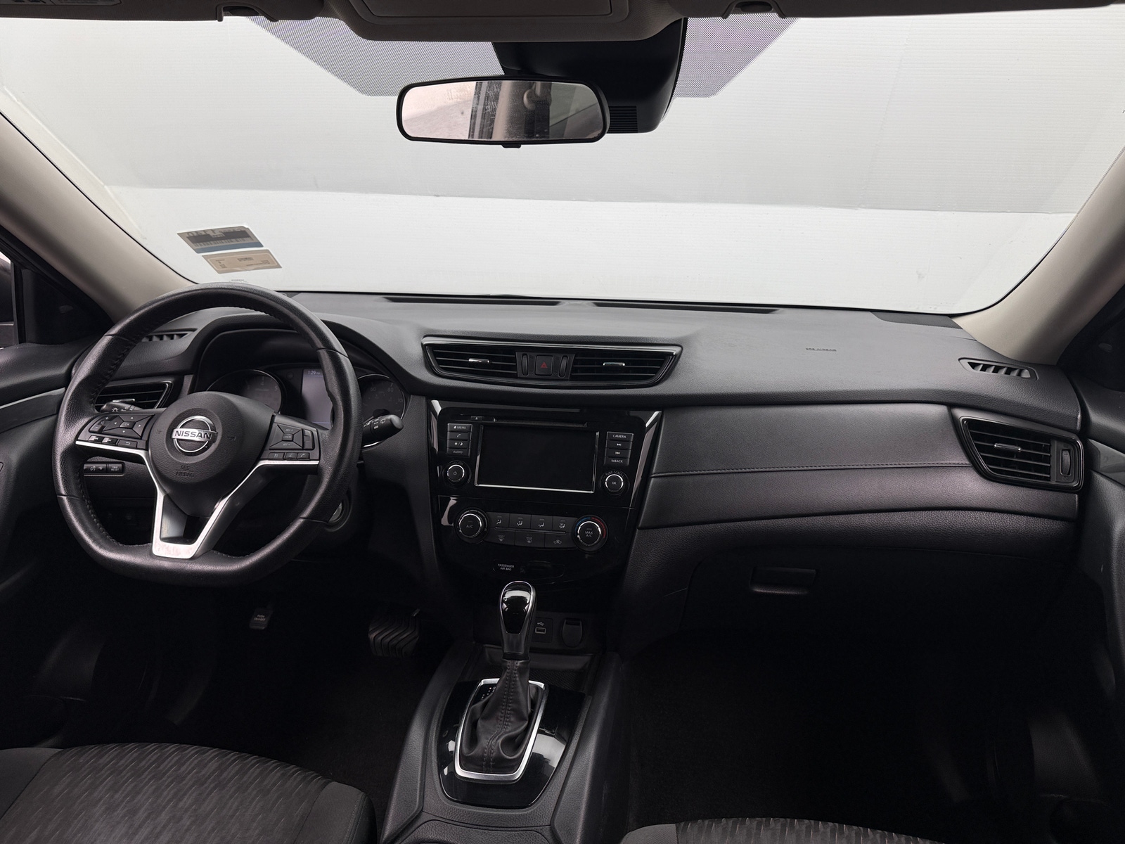 Thumbnail: 2020 Nissan Rogue - 3