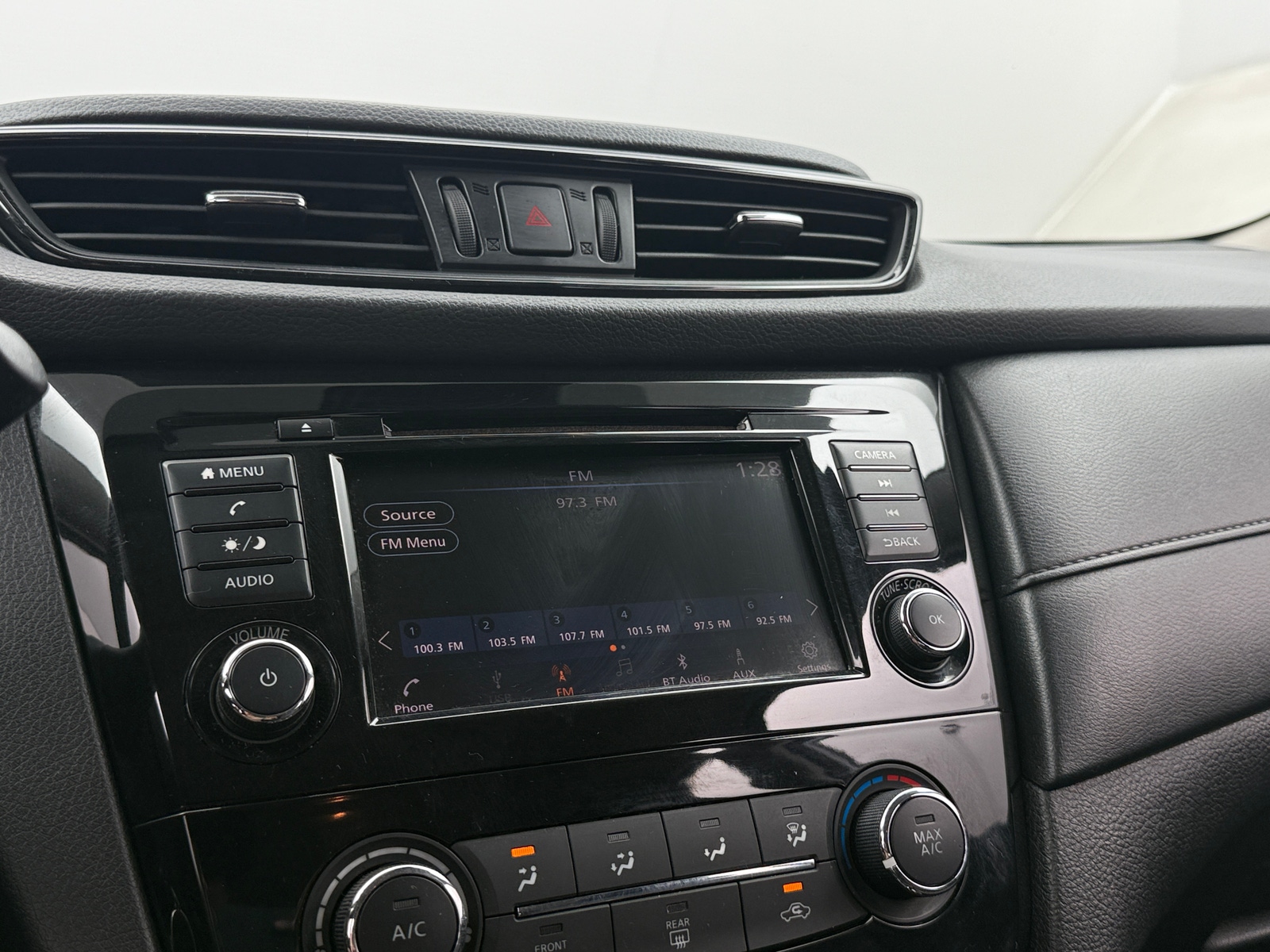 Thumbnail: 2020 Nissan Rogue - 4