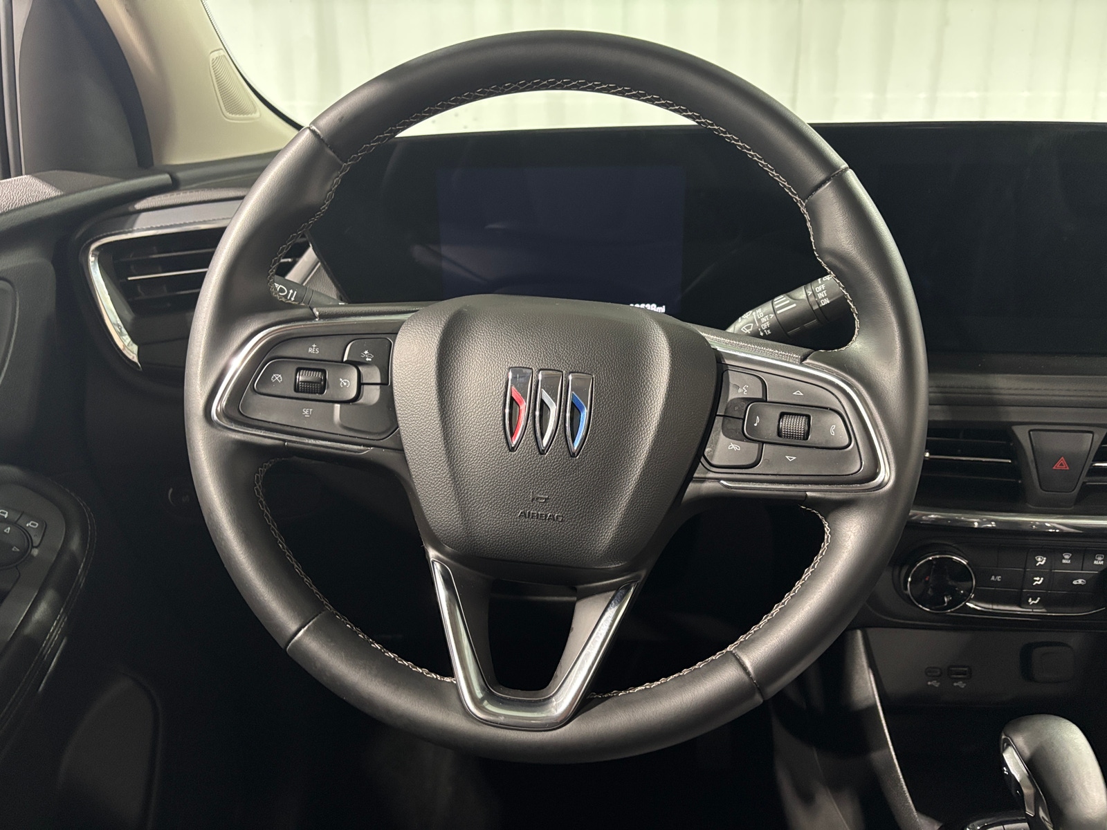 Thumbnail: 2025 Buick Encore GX - 4