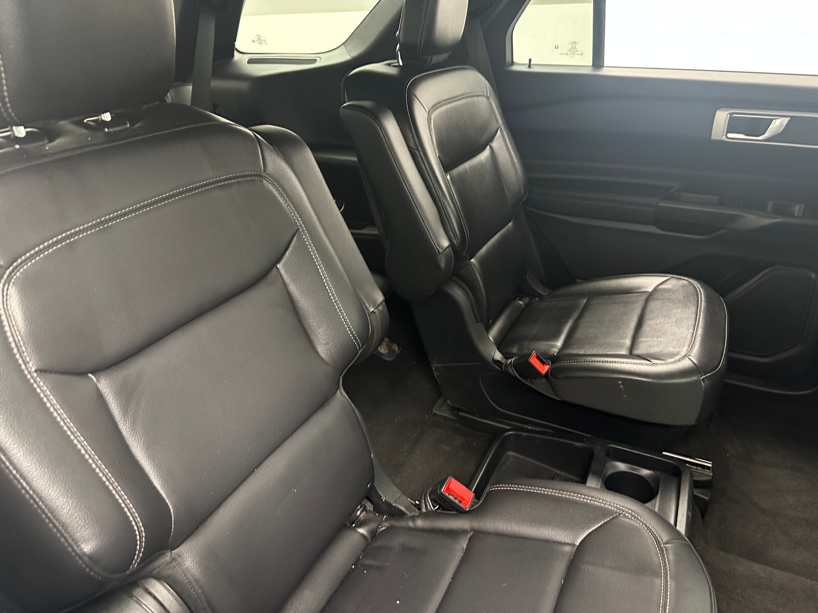 Thumbnail: 2020 Ford Explorer - 5