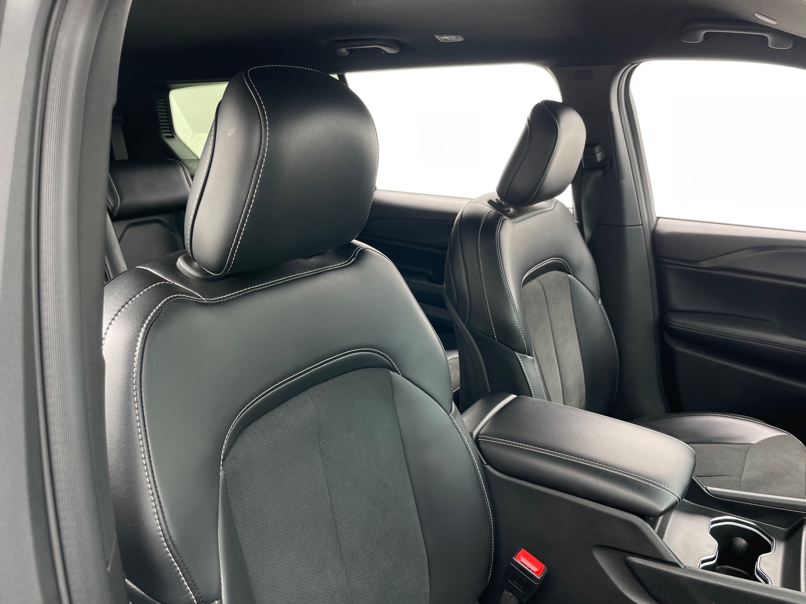 Thumbnail: 2025 Jeep Grand Cherokee L - 2