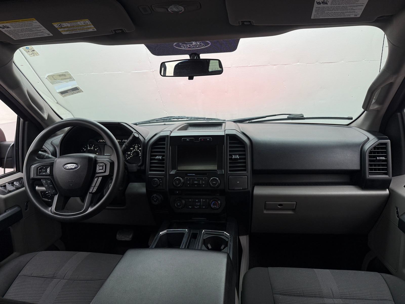 Thumbnail: 2018 Ford Econoline - 3