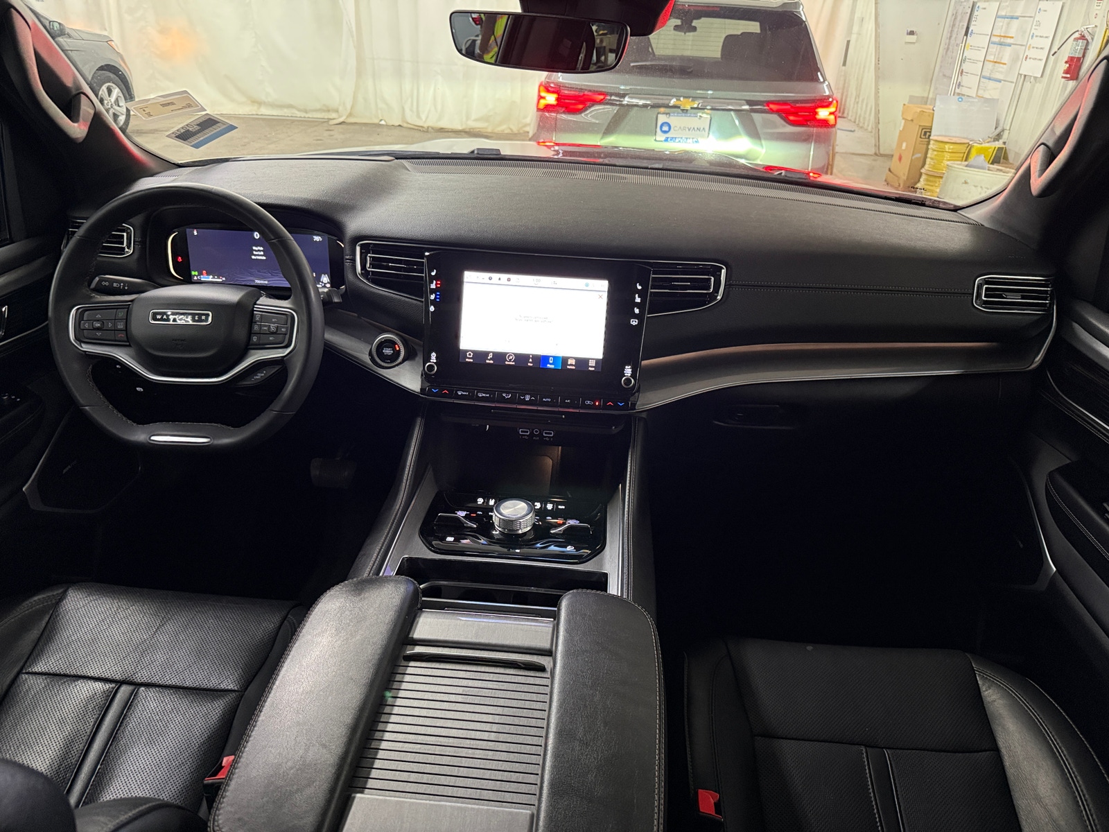 Thumbnail: 2022 Jeep Wagoneer - 2