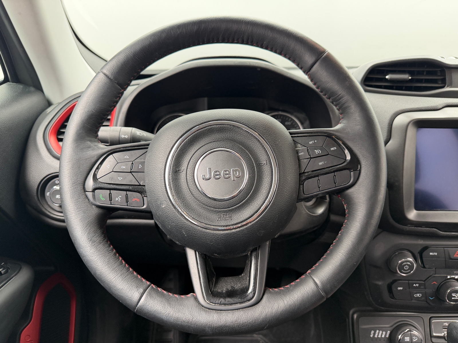 Thumbnail: 2022 Jeep Renegade - 5