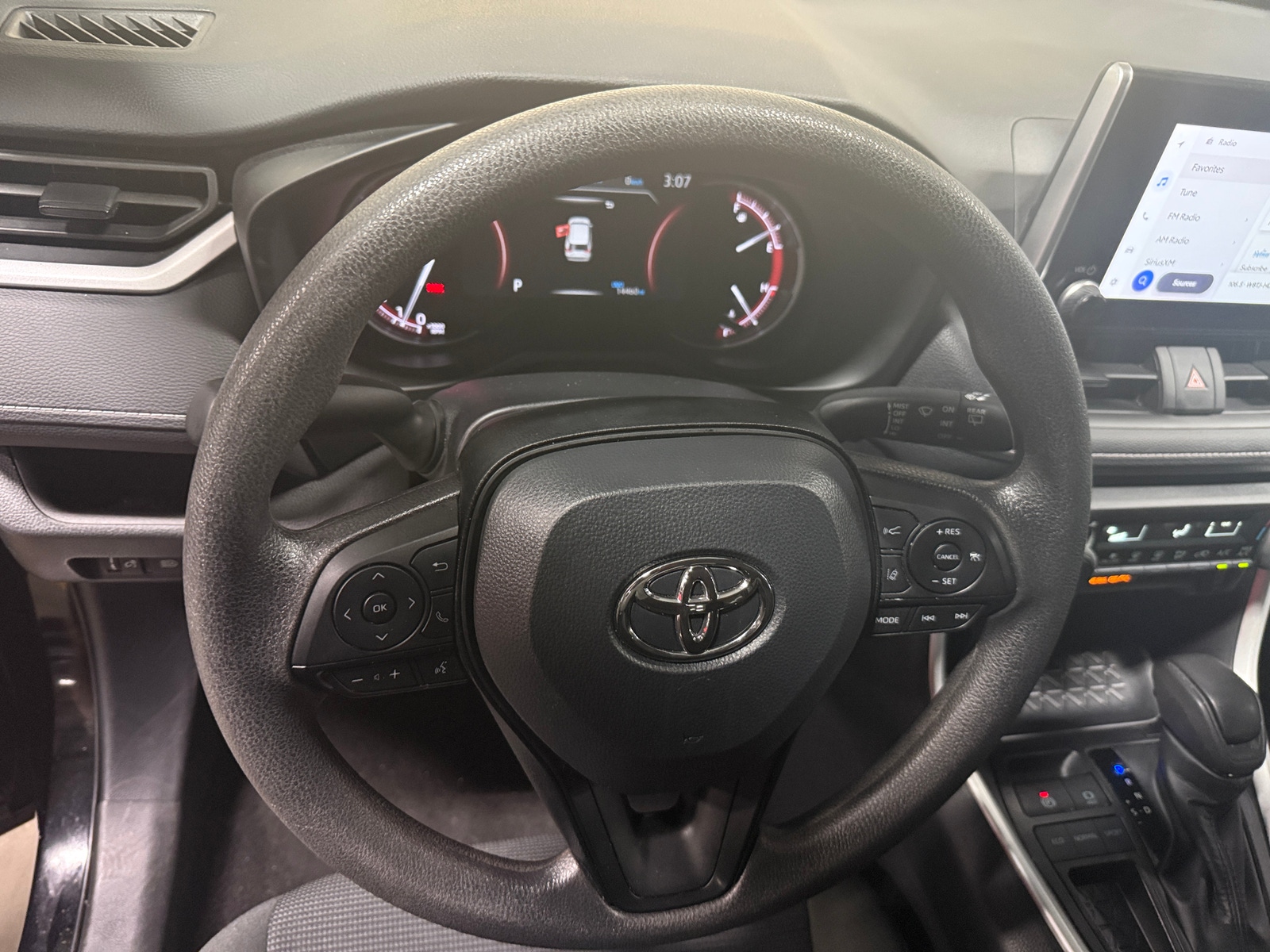 Thumbnail: 2025 Toyota RAV4 - 5