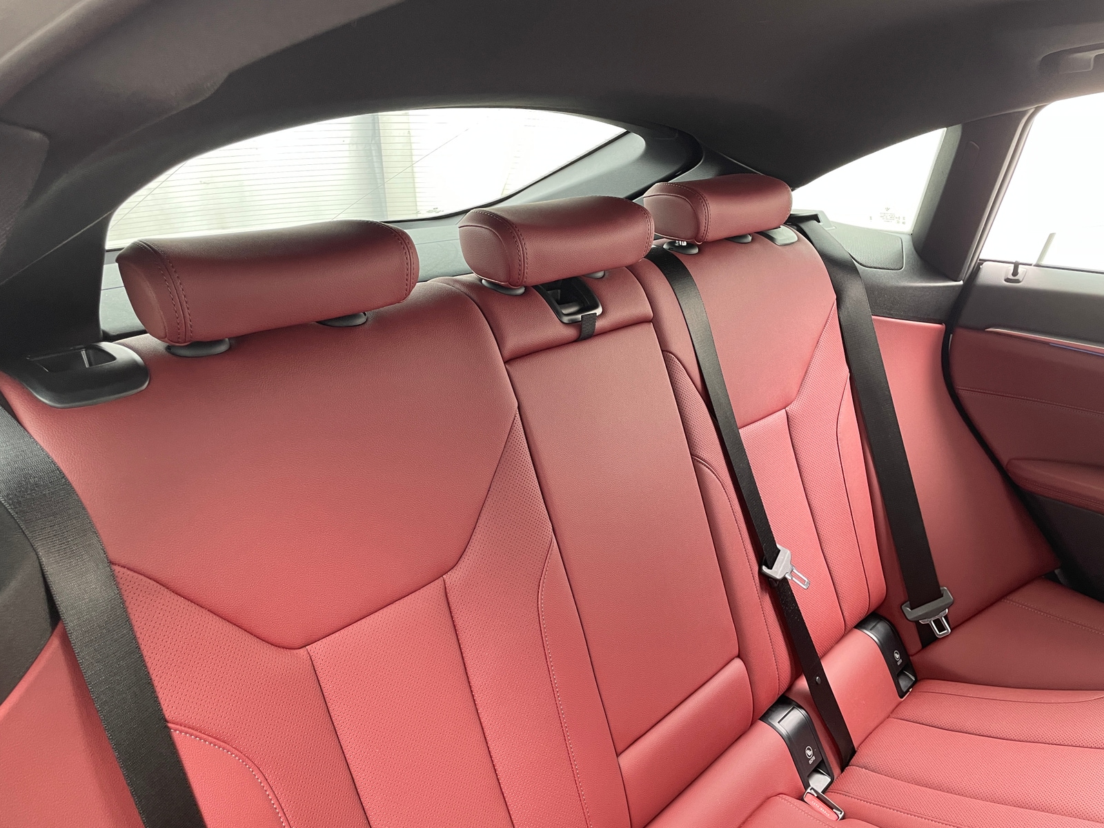 Thumbnail: 2023 BMW i4 - 5