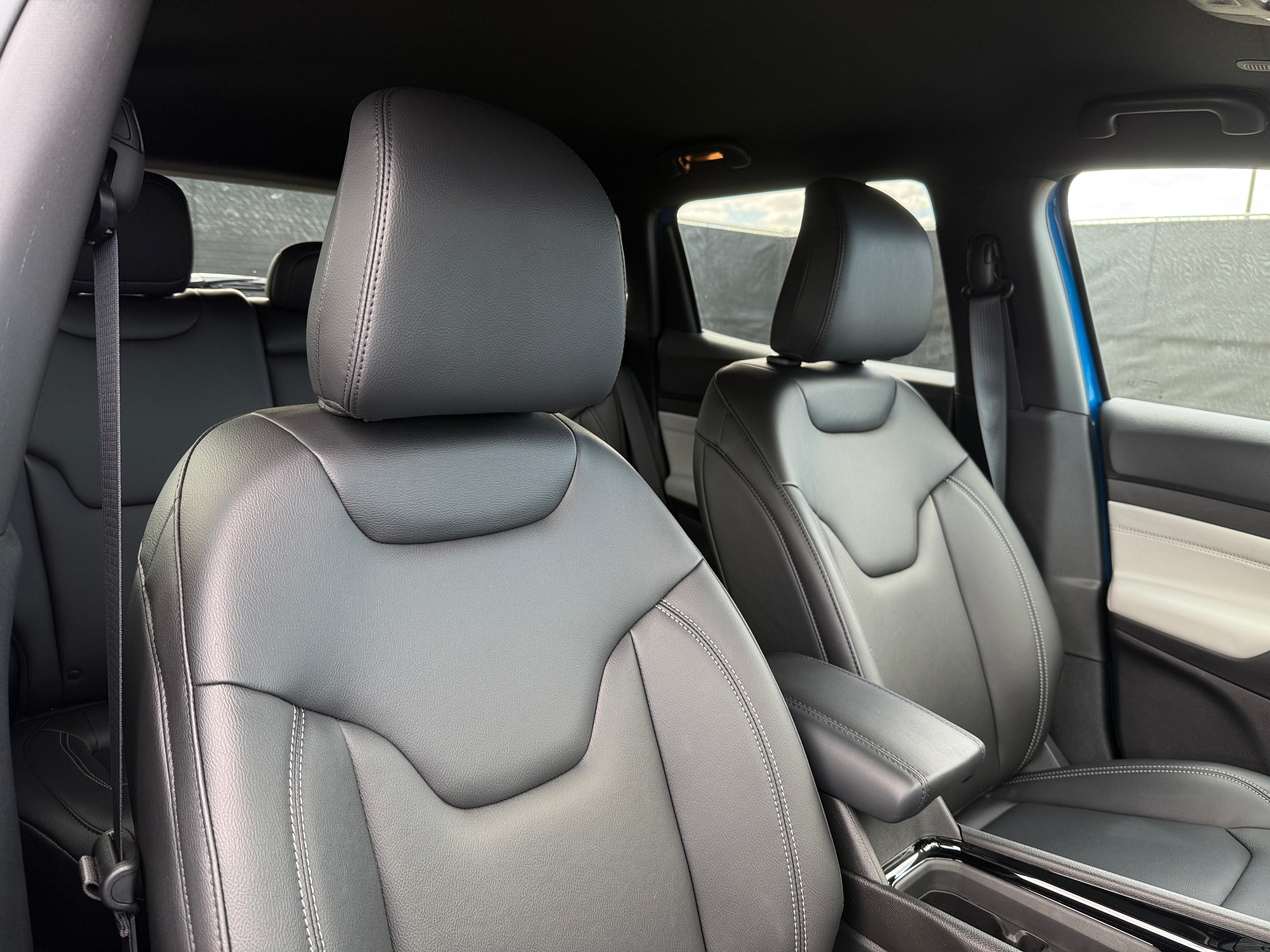 2026 Jeep Compass Limited 4X4's photo