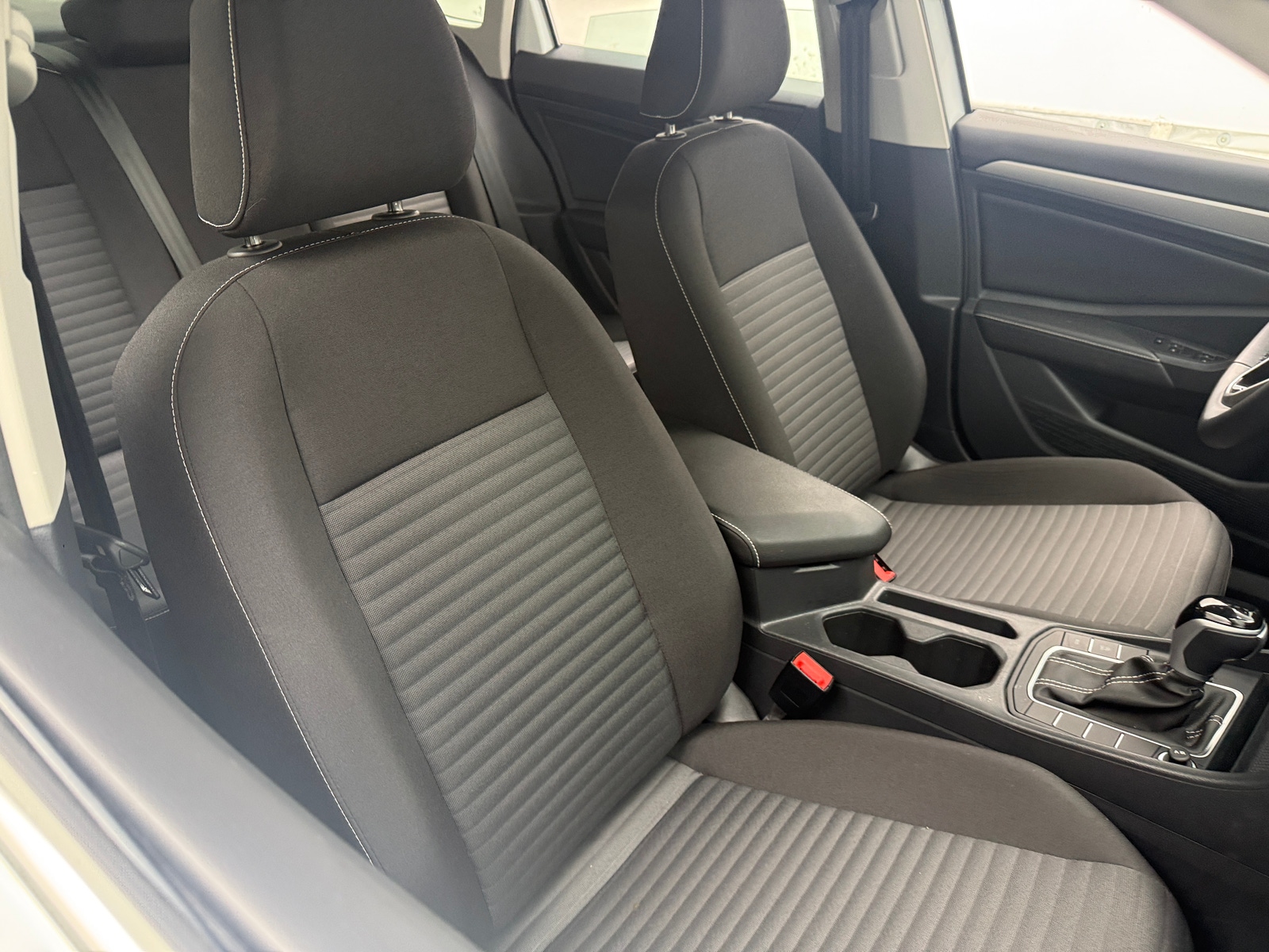 Thumbnail: 2024 Volkswagen Jetta - 2