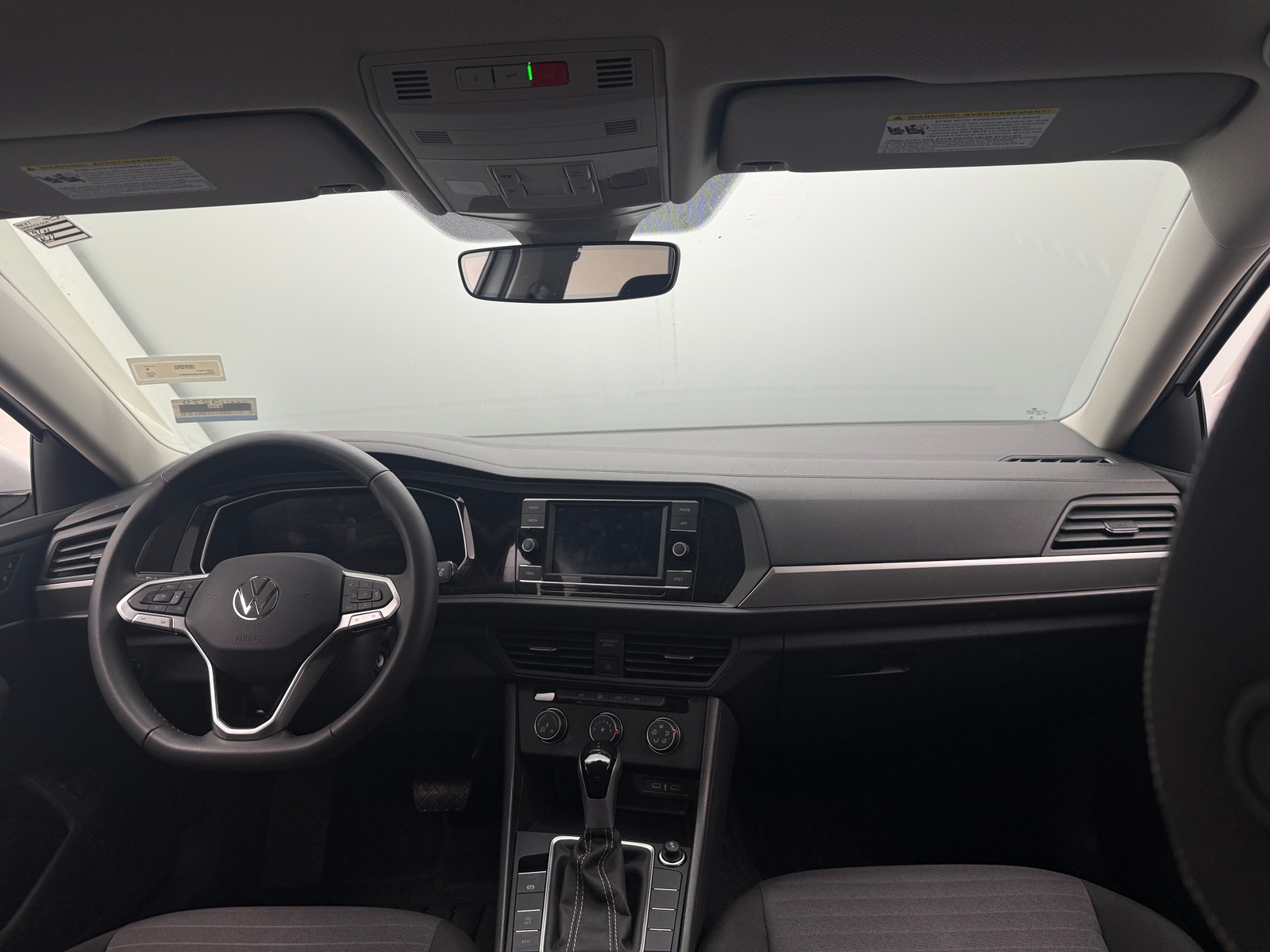 Thumbnail: 2024 Volkswagen Jetta - 3