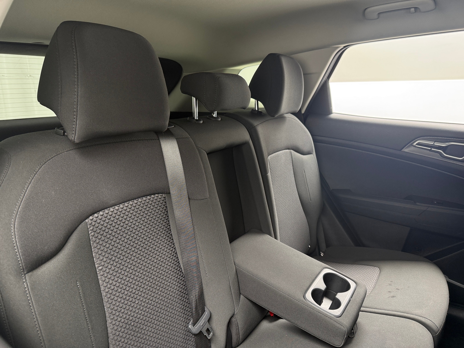 Thumbnail: 2025 Kia Sportage - 6