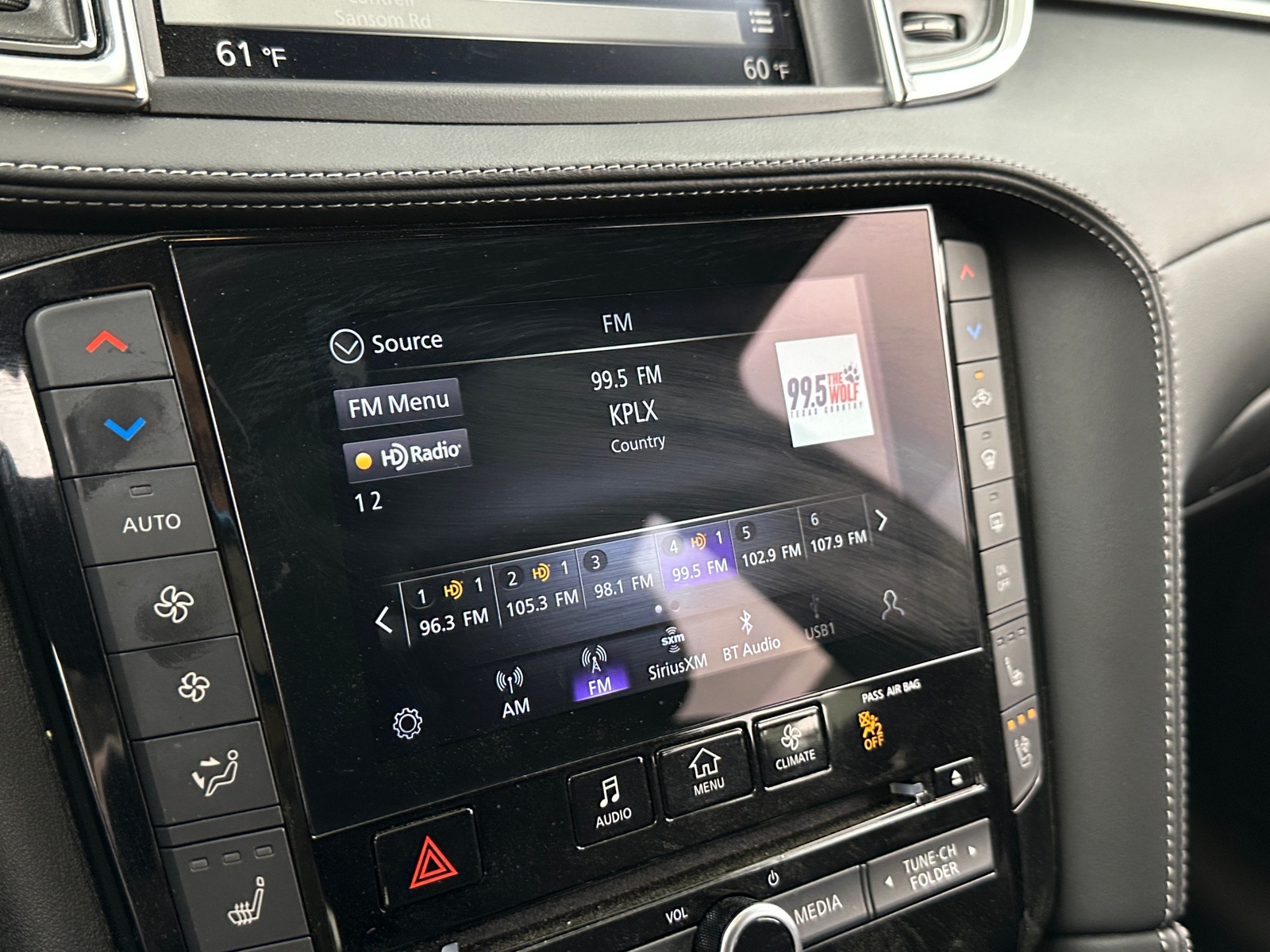 Thumbnail: 2022 INFINITI QX55 - 3