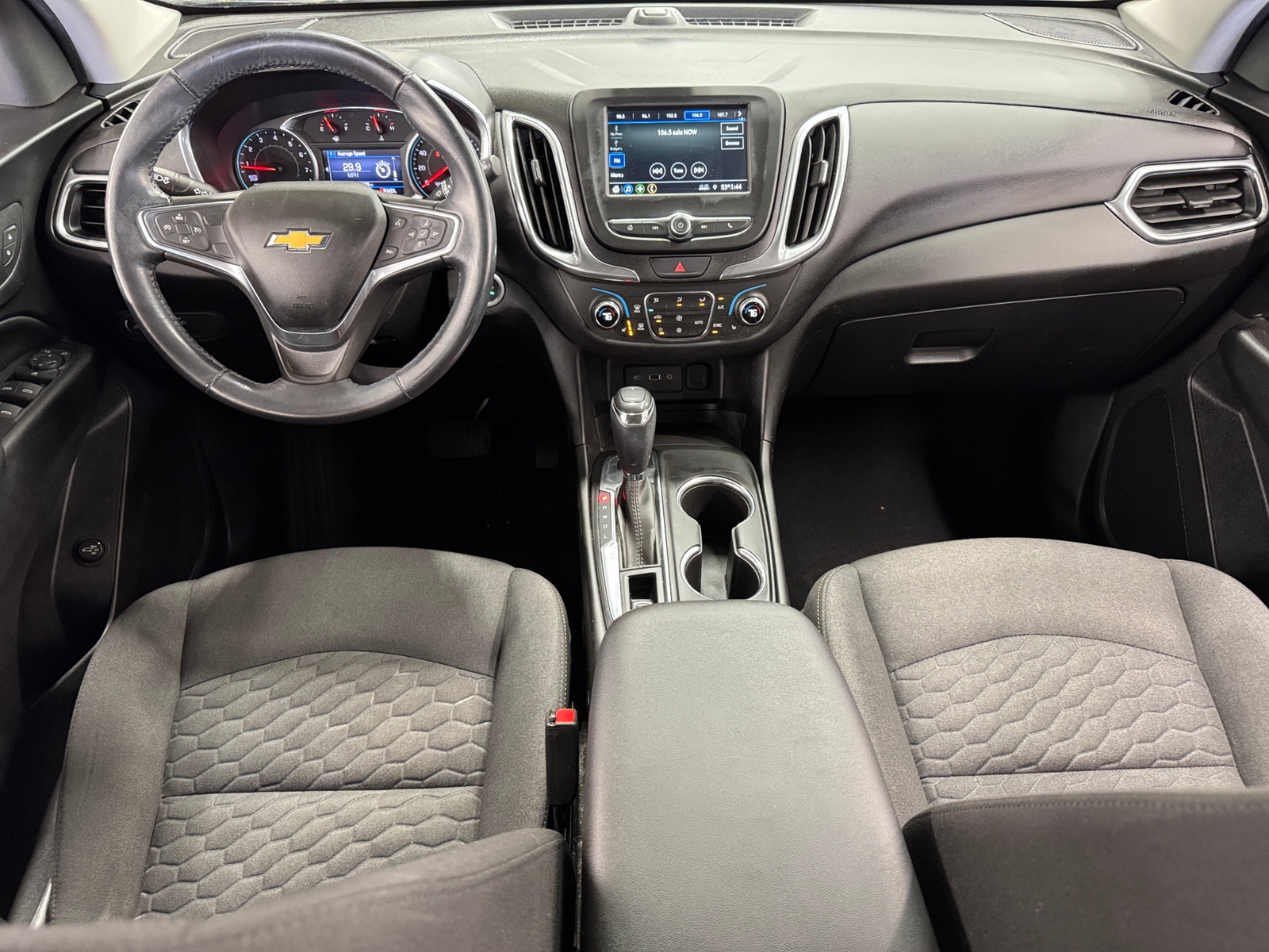 Thumbnail: 2019 Chevrolet Equinox - 3