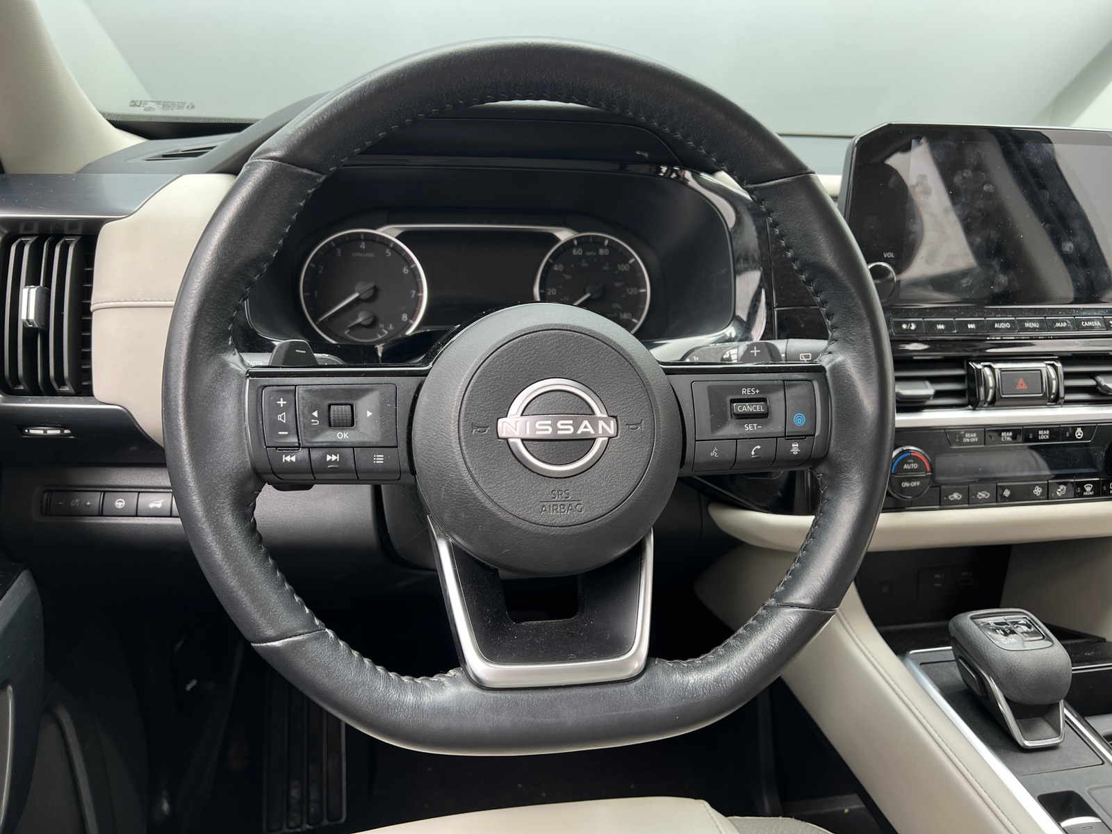 Thumbnail: 2023 Nissan Pathfinder - 4