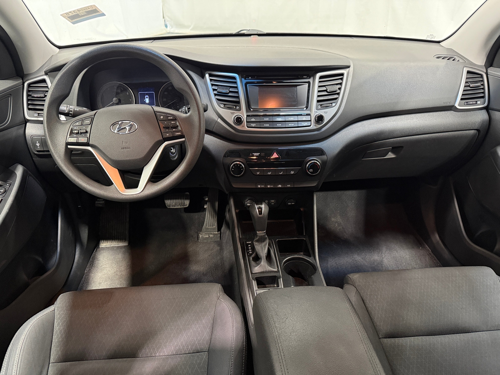 Thumbnail: 2017 Hyundai Tucson - 3