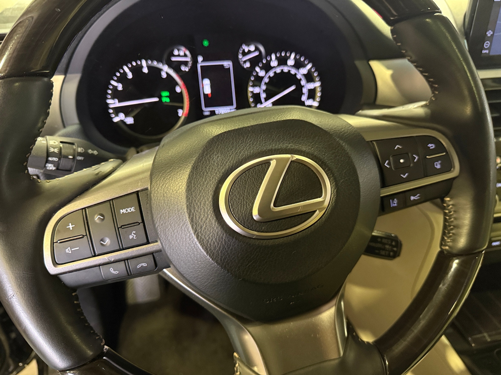Thumbnail: 2023 Lexus GX - 4