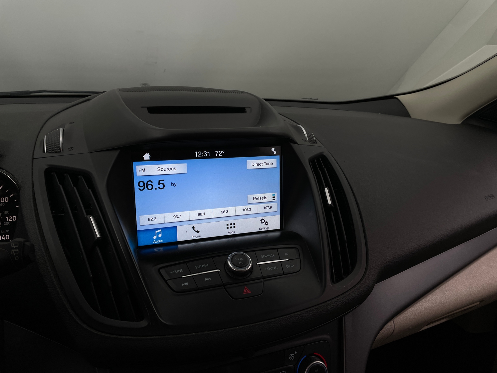 Thumbnail: 2018 Ford Escape - 3