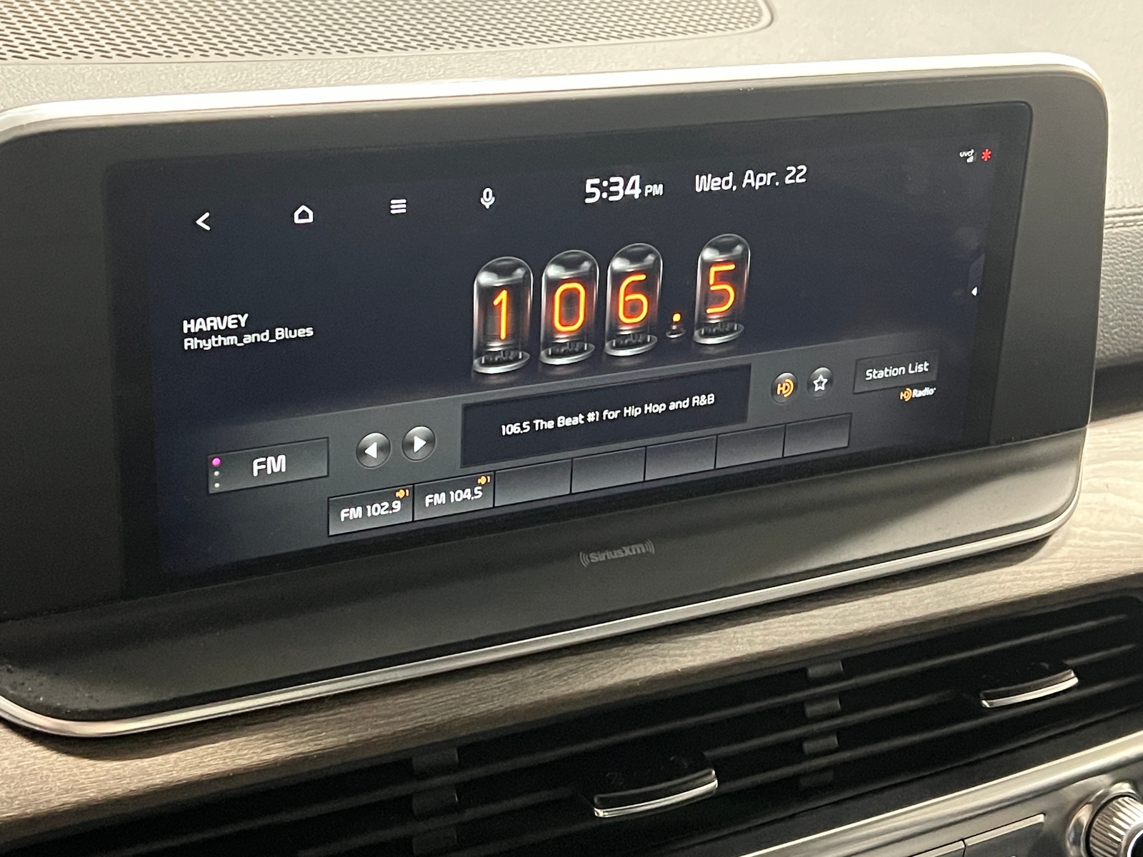 Thumbnail: 2022 Kia Telluride - 3