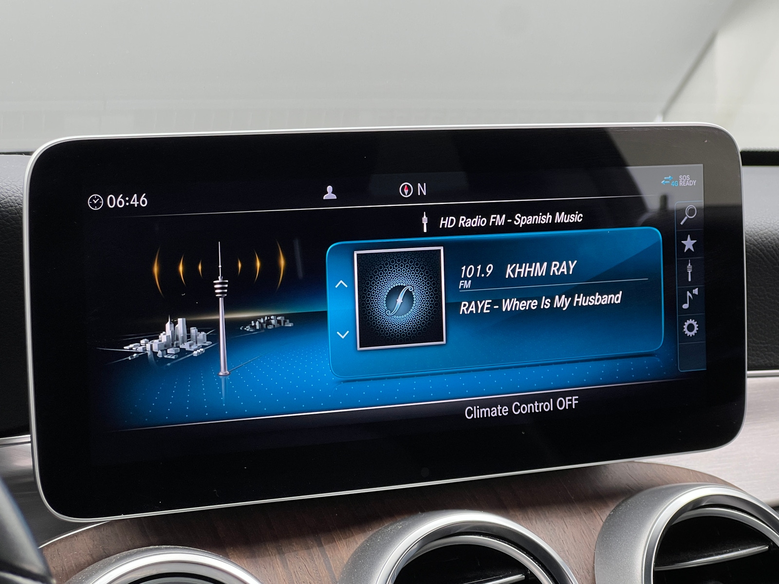 Thumbnail: 2019 Mercedes-Benz C-Class - 2