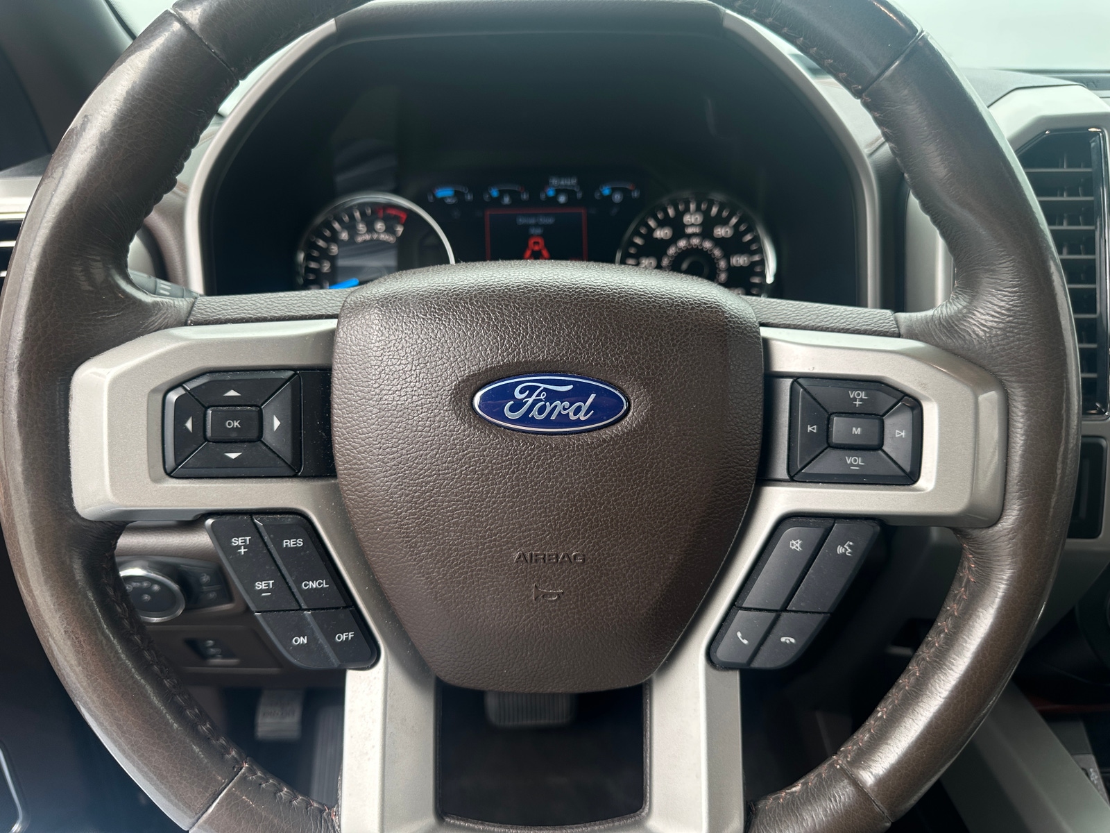 Thumbnail: 2017 Ford Econoline - 5