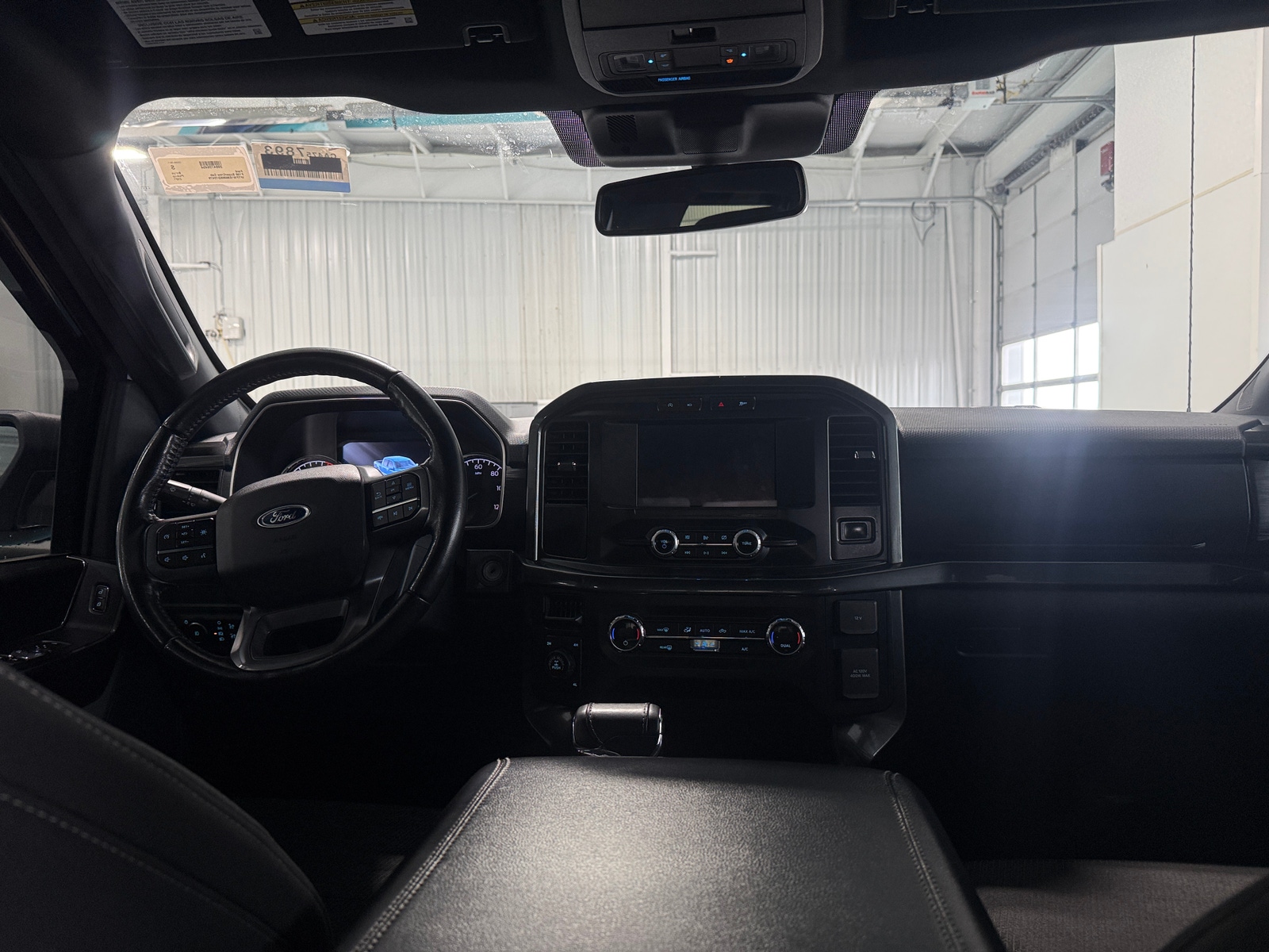 Thumbnail: 2021 Ford Econoline - 3