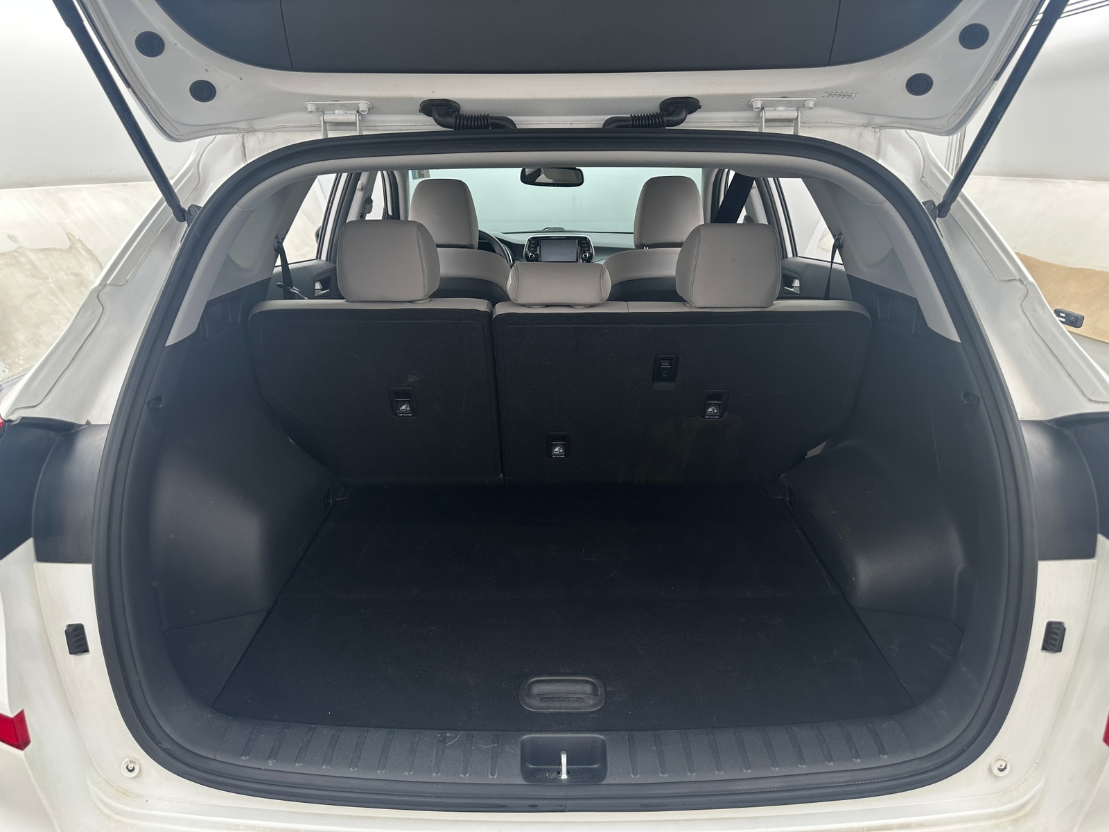 Thumbnail: 2019 Hyundai Tucson - 7