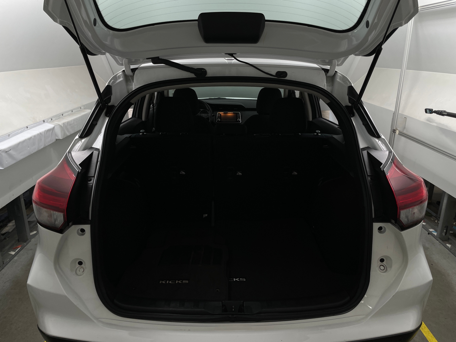 Thumbnail: 2024 Nissan Kicks - 7