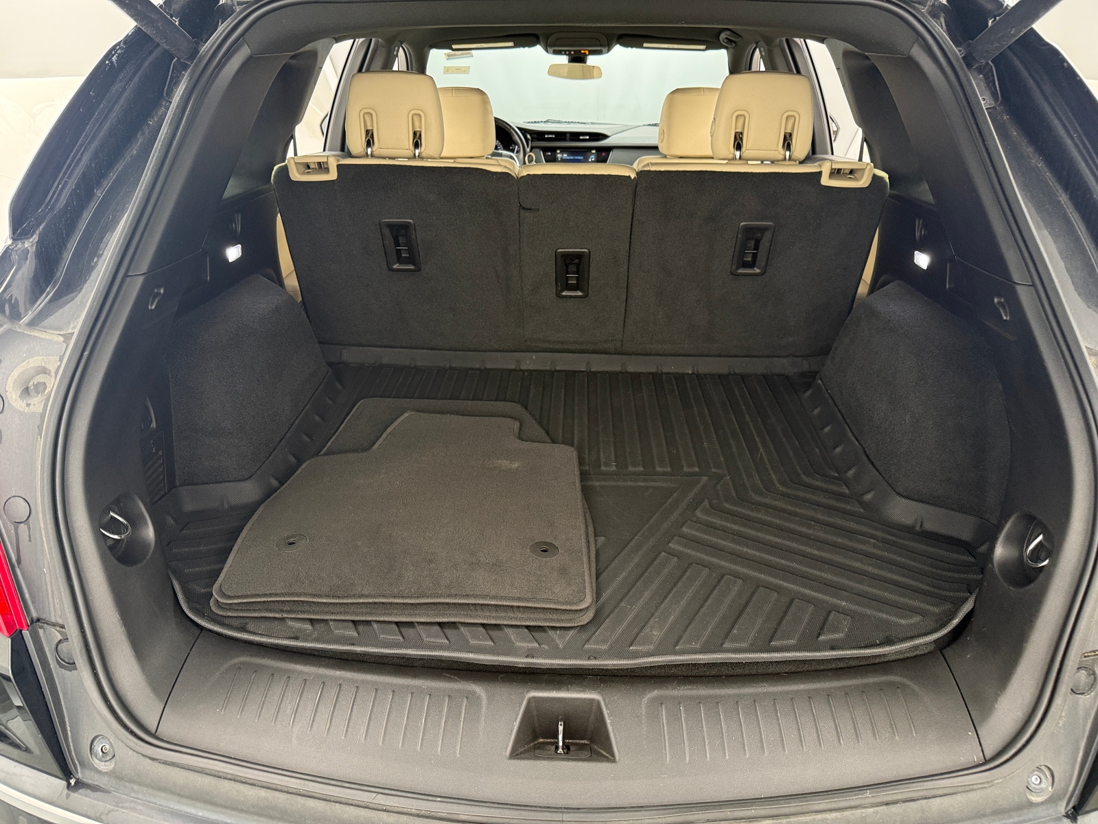 Thumbnail: 2018 Cadillac XT5 - 6