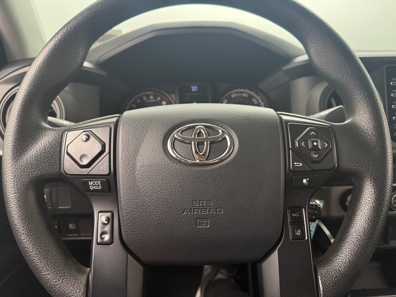 Thumbnail: 2020 Toyota Tacoma - 5