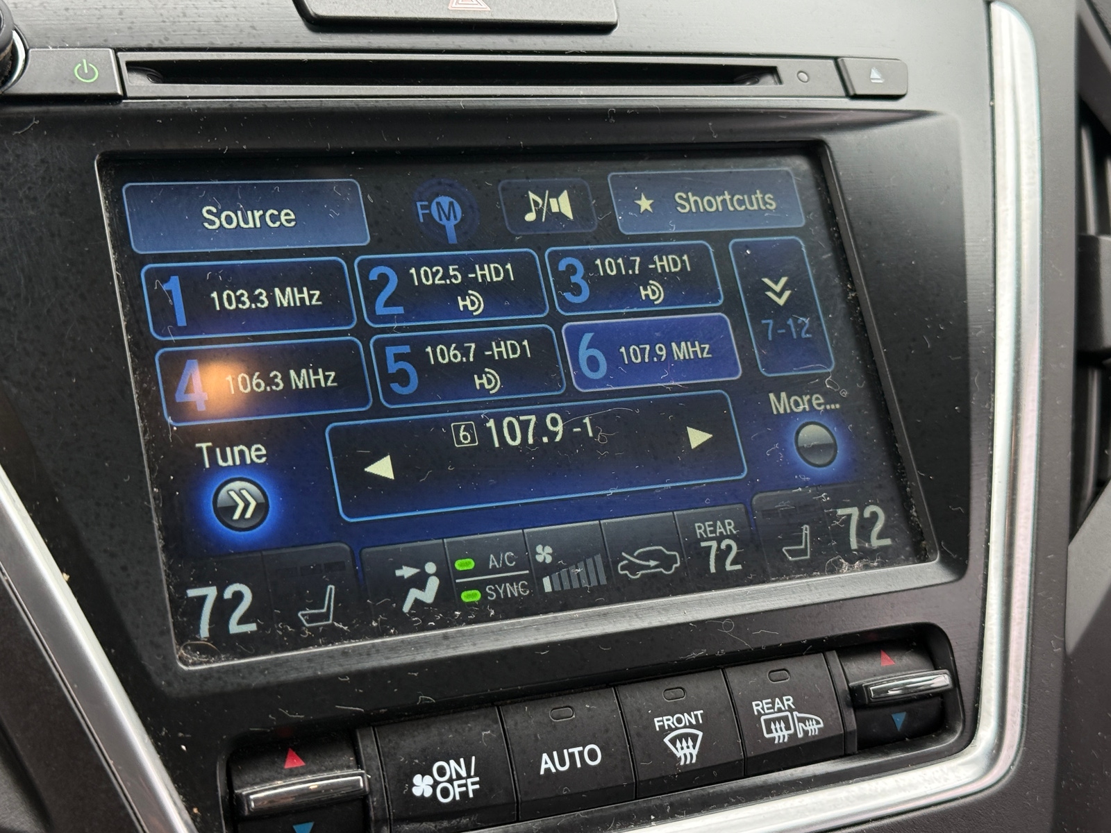 Thumbnail: 2017 Acura MDX - 3