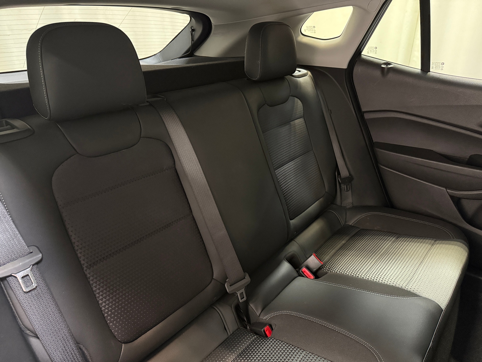 Thumbnail: 2025 Chevrolet Trax - 6