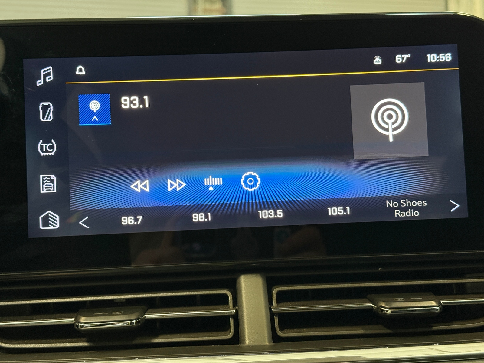 Thumbnail: 2025 Chevrolet Trax - 4