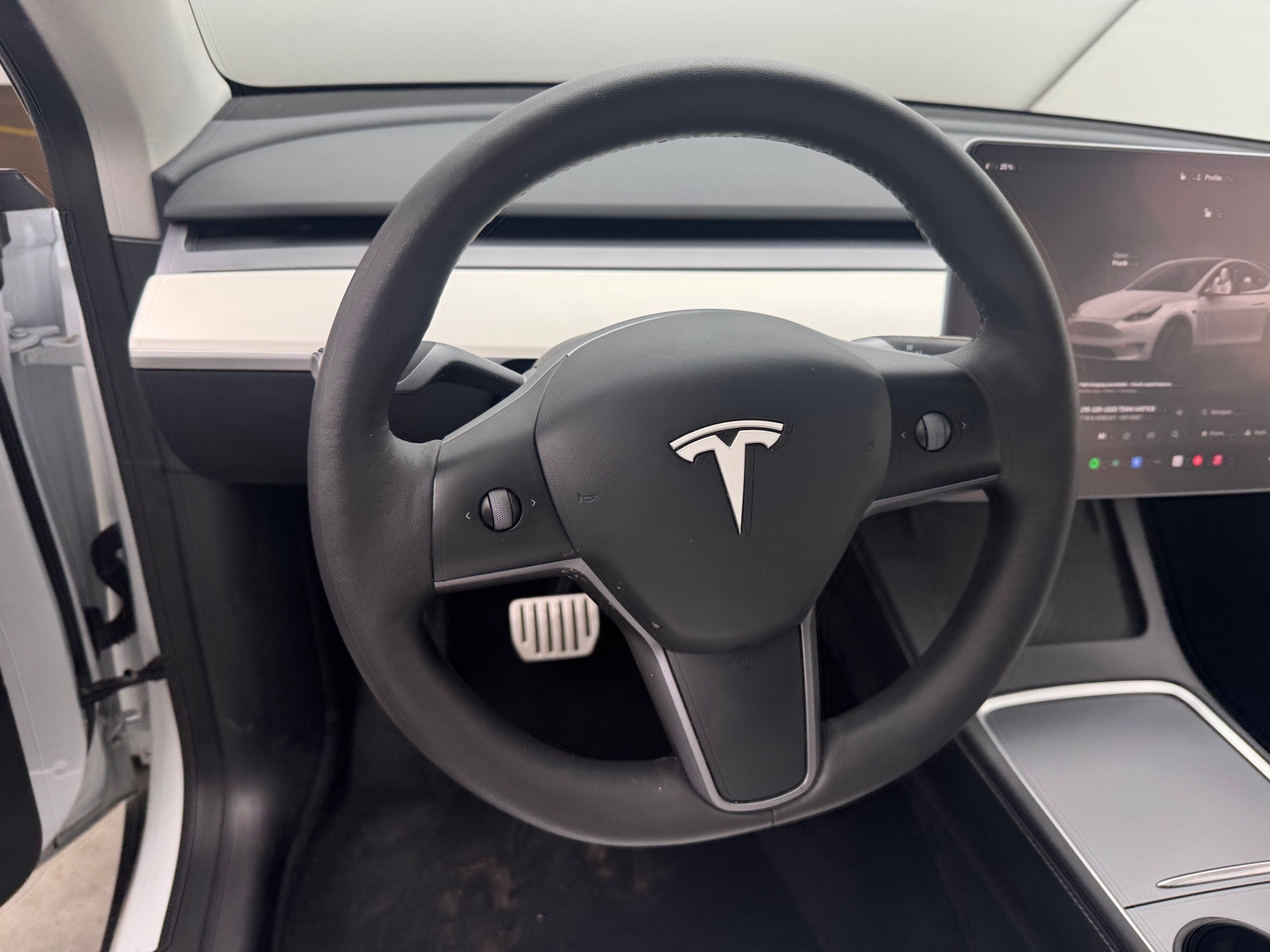 Thumbnail: 2022 Tesla Model Y - 4
