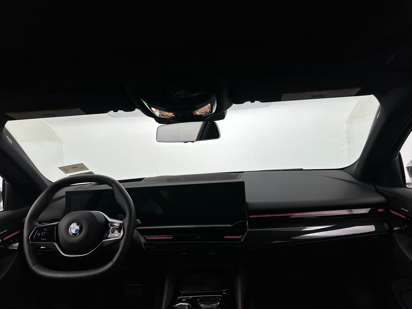 Thumbnail: 2024 BMW 5 Series - 3