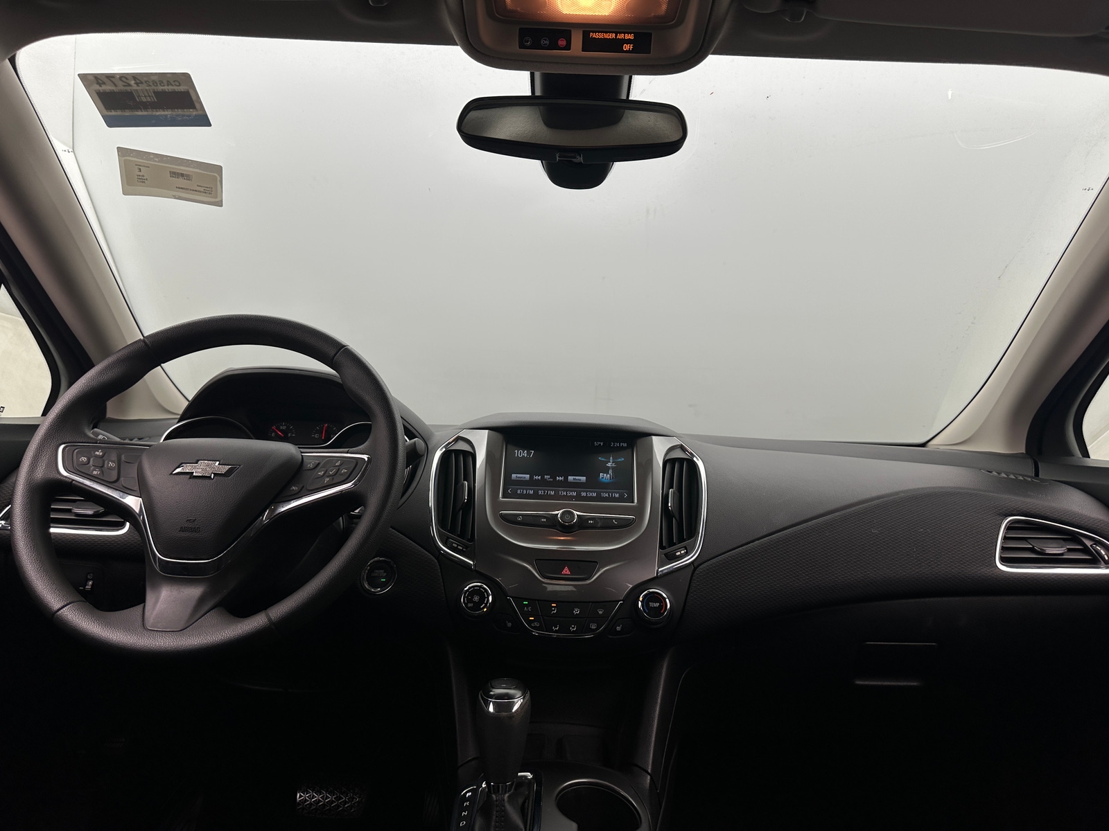 Thumbnail: 2017 Chevrolet Cruze - 3