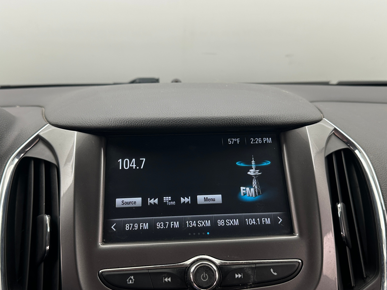 Thumbnail: 2017 Chevrolet Cruze - 4