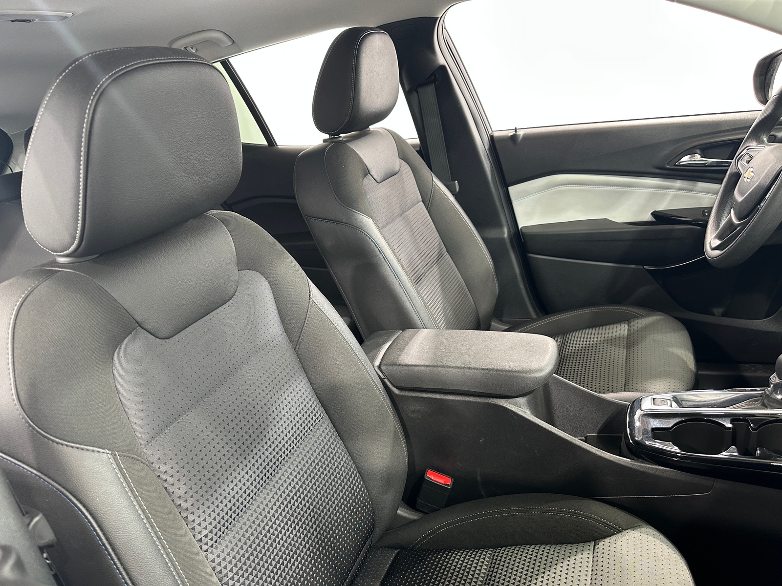 Thumbnail: 2025 Chevrolet Trax - 2