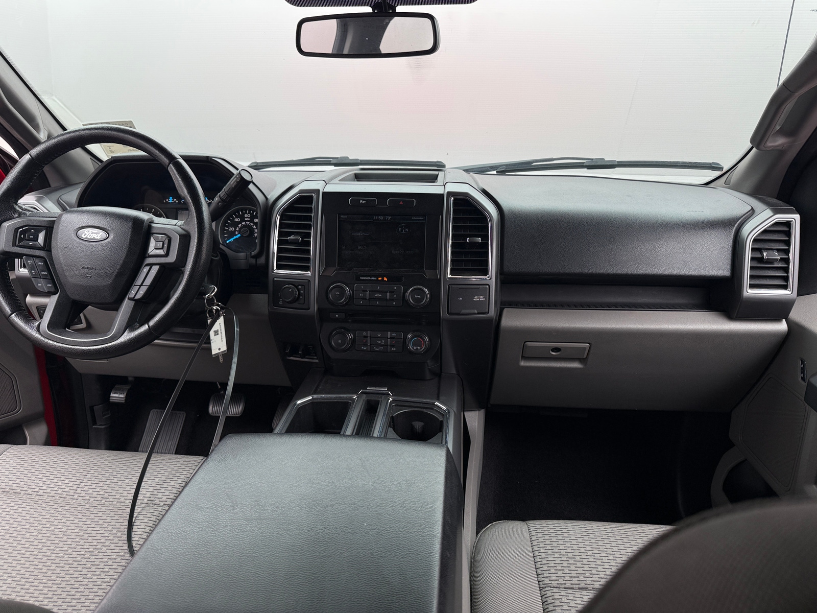 Thumbnail: 2015 Ford Econoline - 3