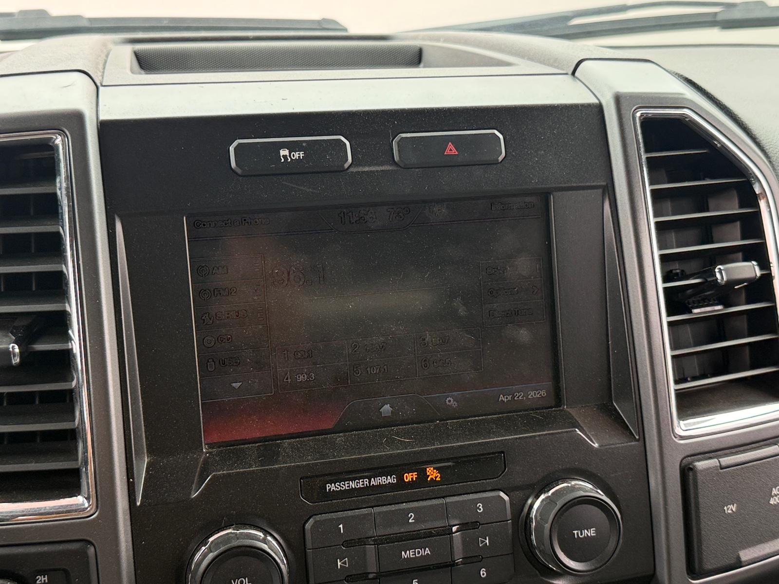 Thumbnail: 2015 Ford Econoline - 4