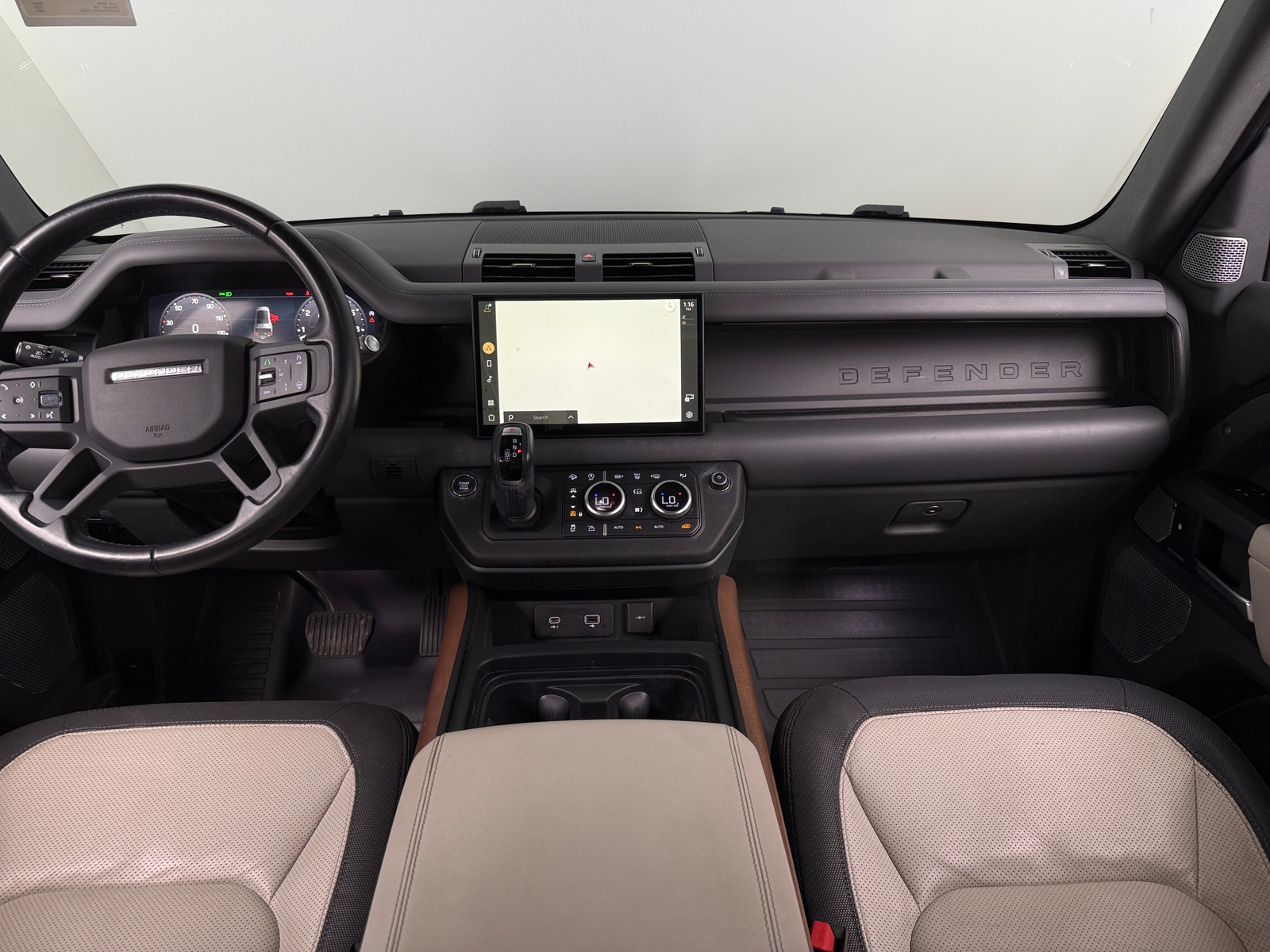 Thumbnail: 2023 Land Rover Defender - 2