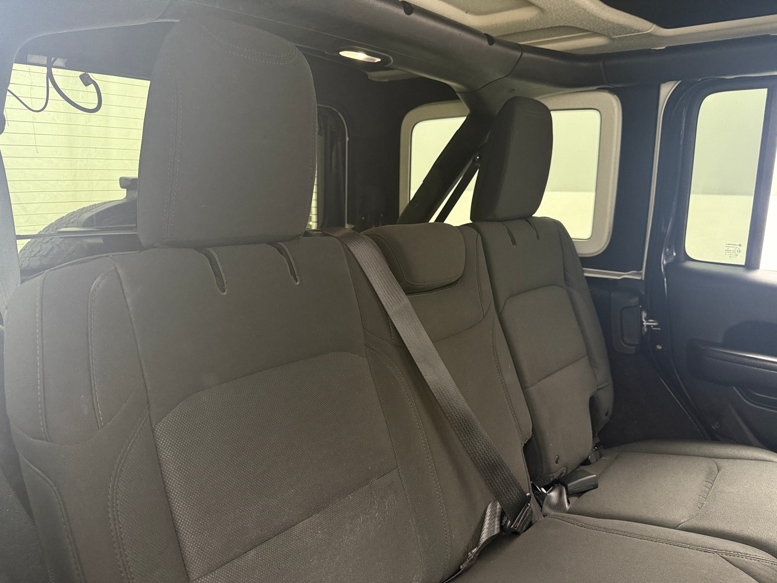 Thumbnail: 2018 Jeep Wrangler - 6