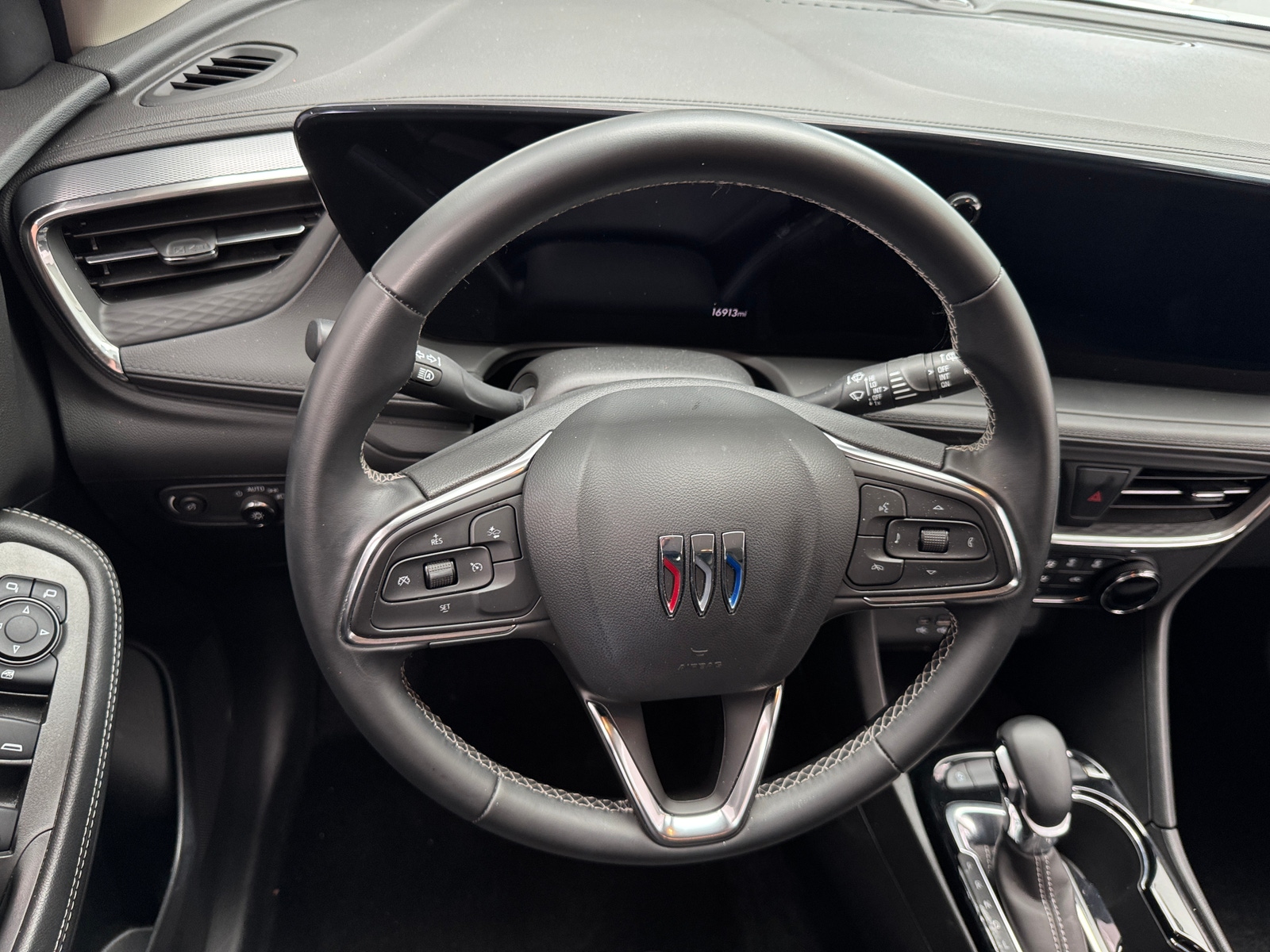 Thumbnail: 2025 Buick Encore GX - 4