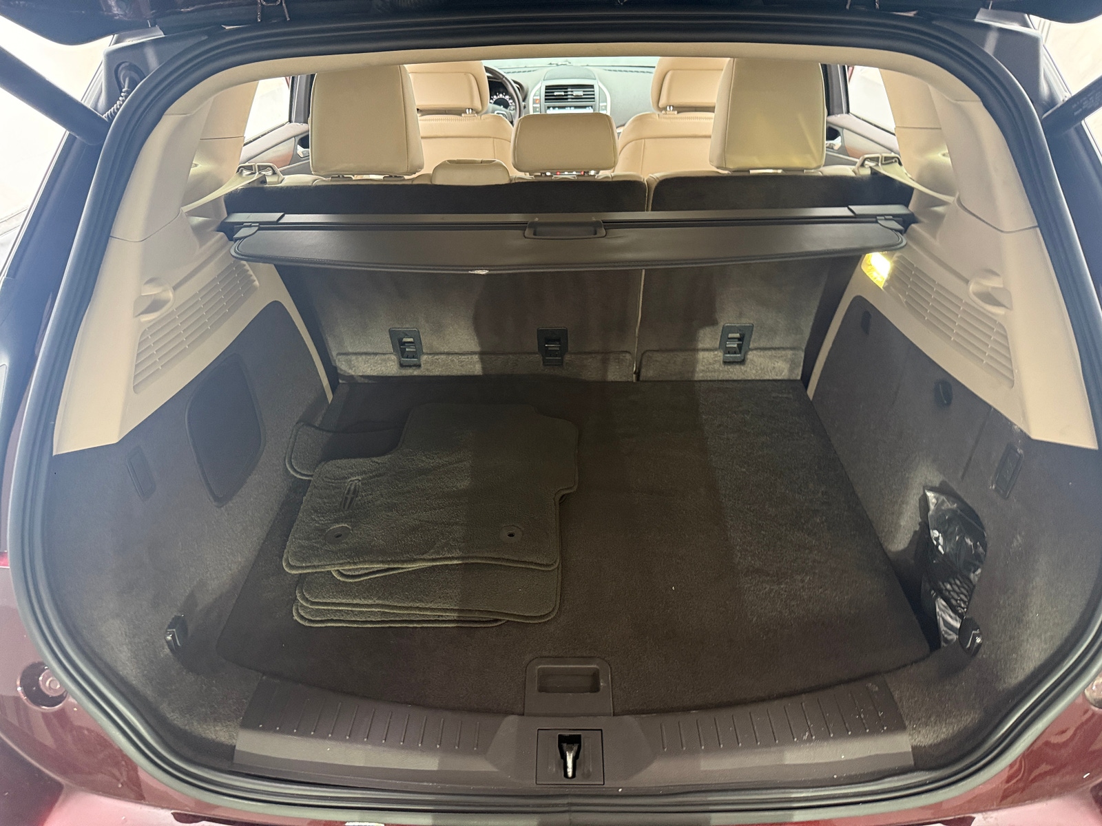 Thumbnail: 2017 Lincoln MKC - 6