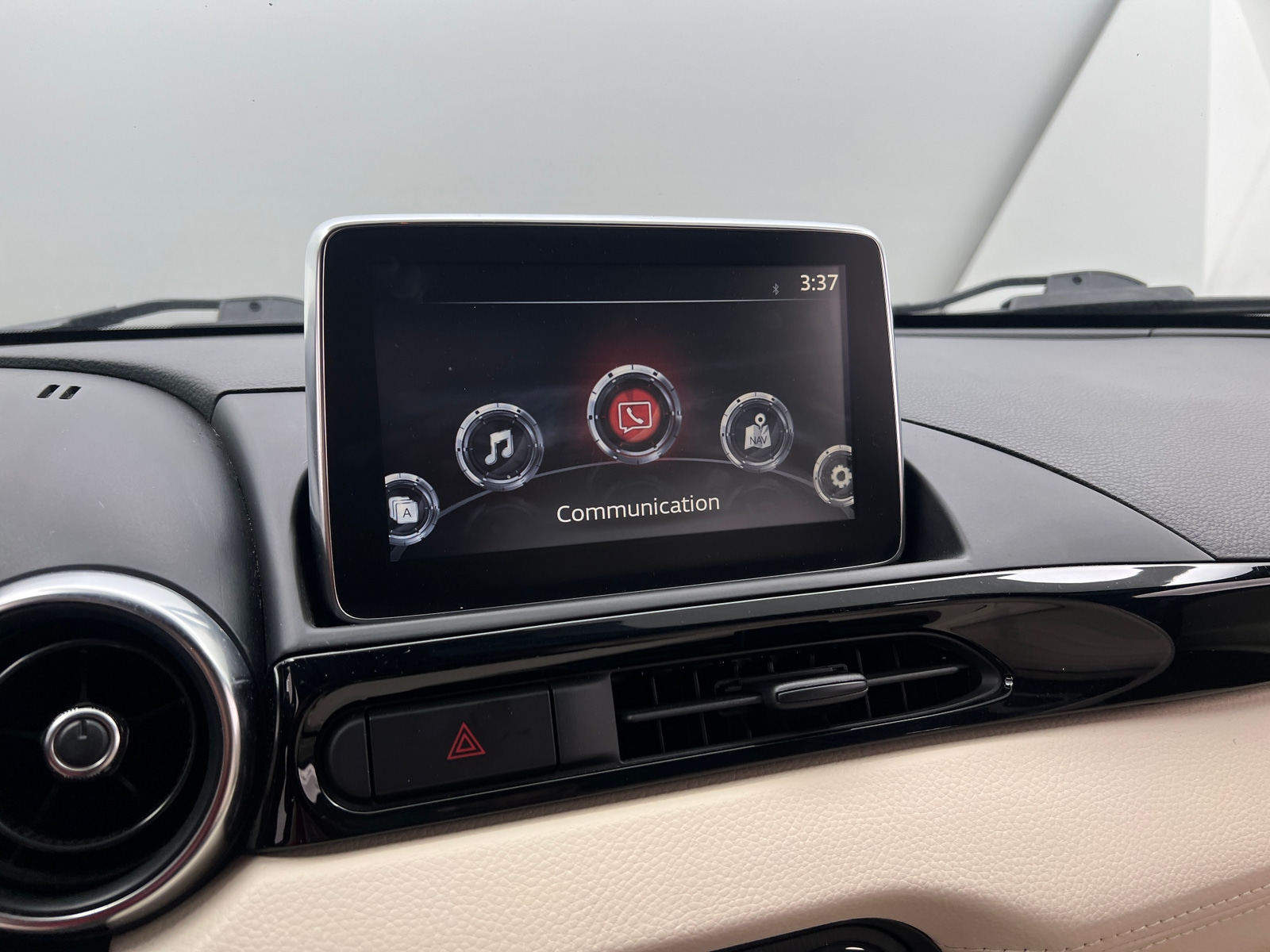 Thumbnail: 2018 Fiat 124 Spider - 3
