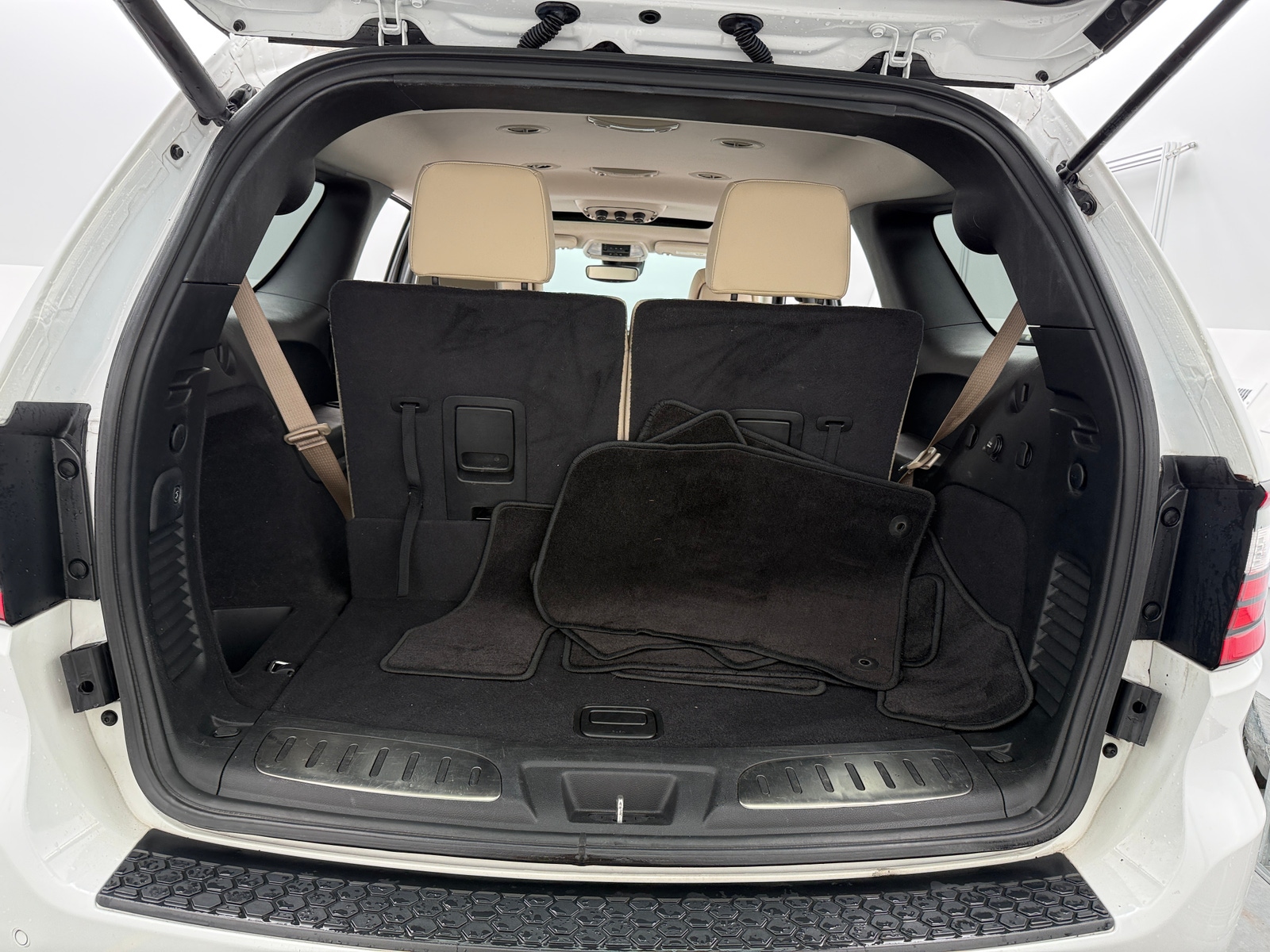 Thumbnail: 2019 Dodge Durango - 6