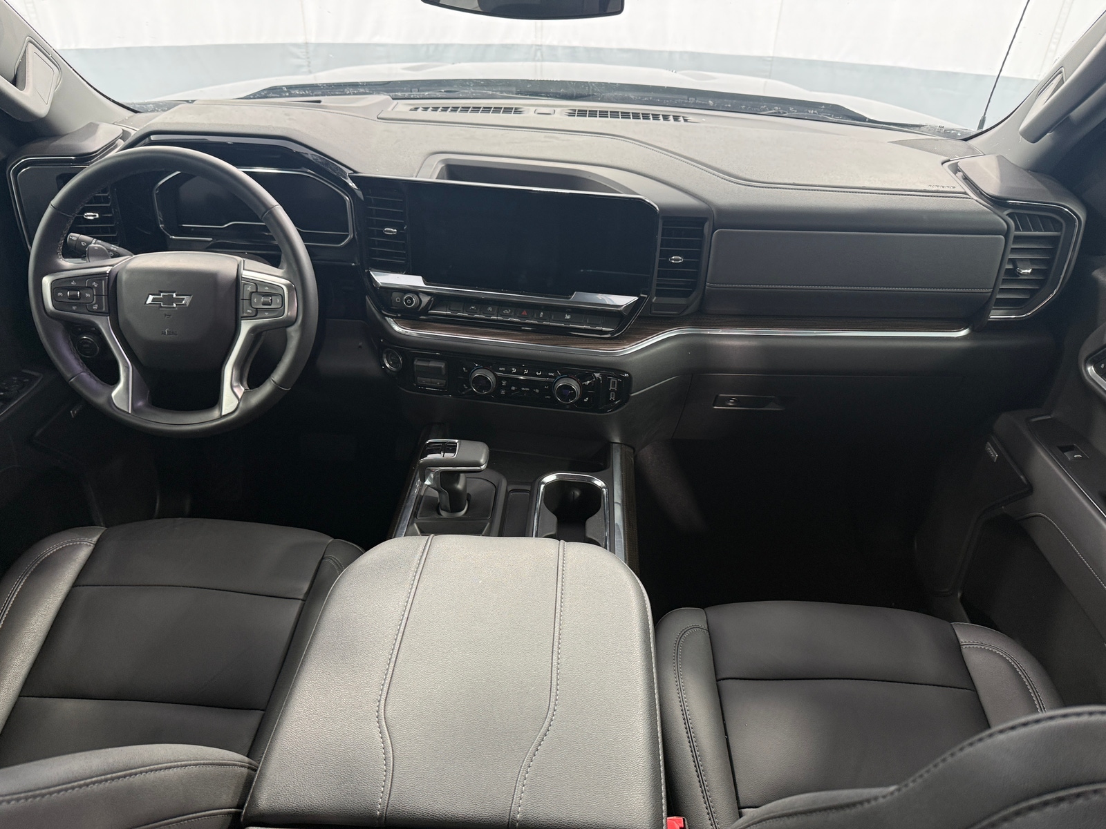 Thumbnail: 2024 Chevrolet Silverado 1500 - 3