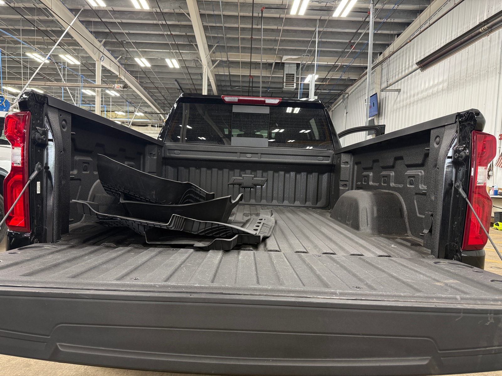 Thumbnail: 2024 Chevrolet Silverado 1500 - 7