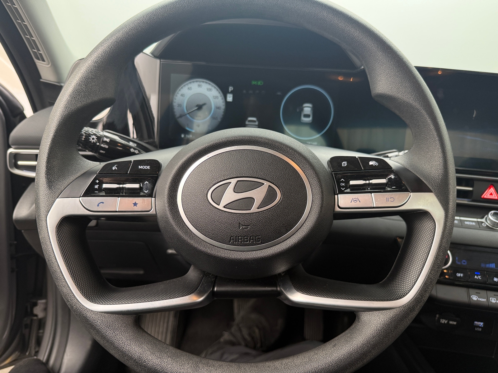 Thumbnail: 2024 Hyundai Elantra - 5