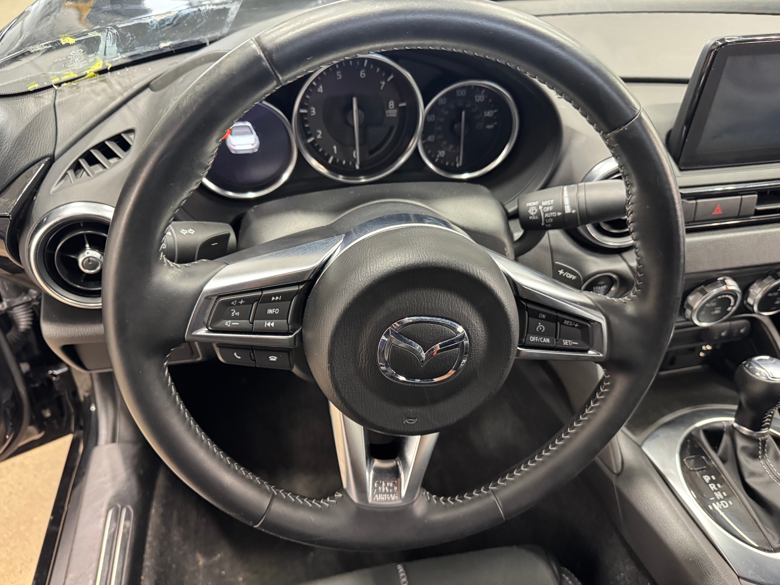 Thumbnail: 2023 Mazda MX-5 Miata - 4